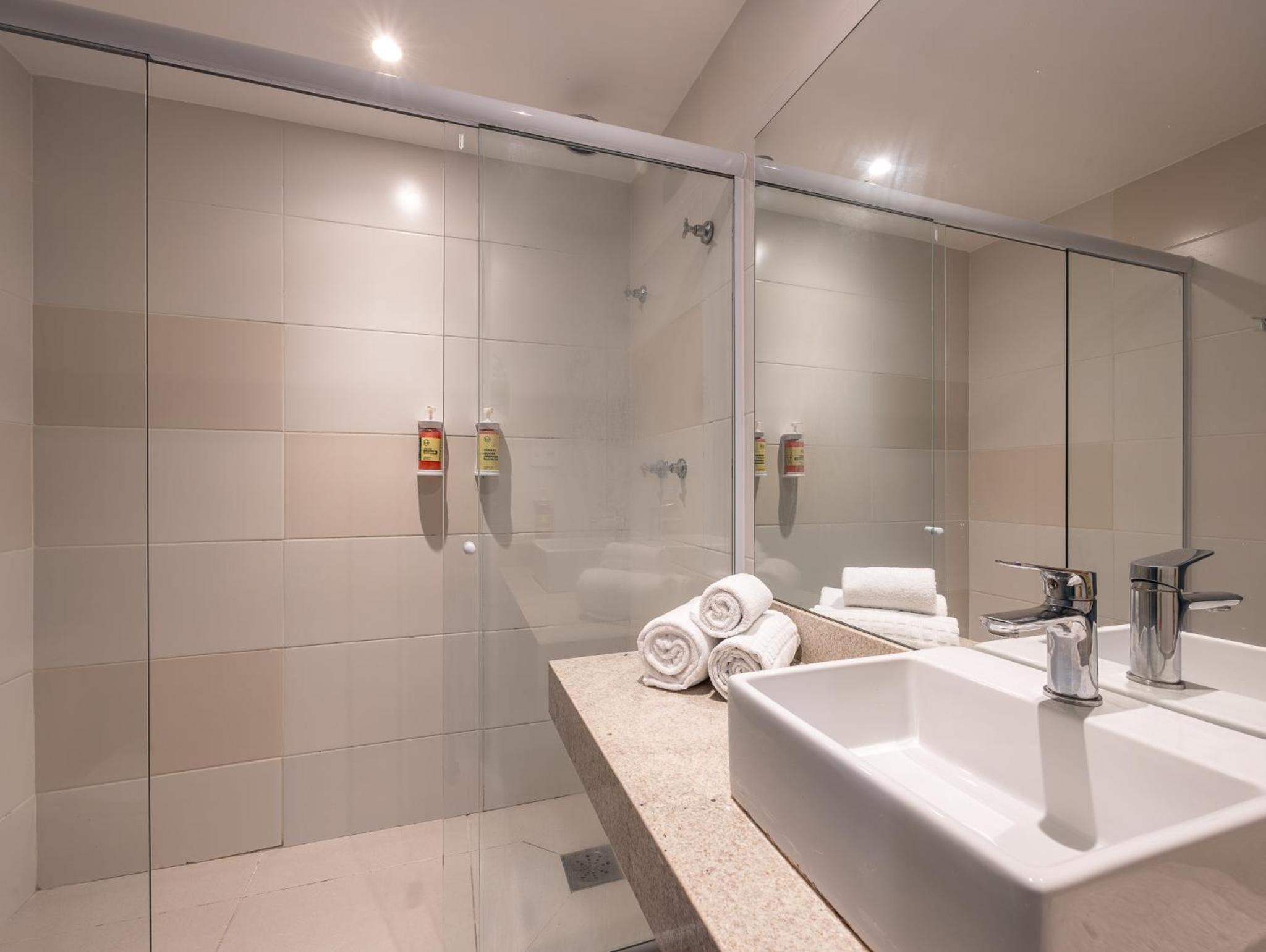 Superior Double Room with Balcony - Photo 3