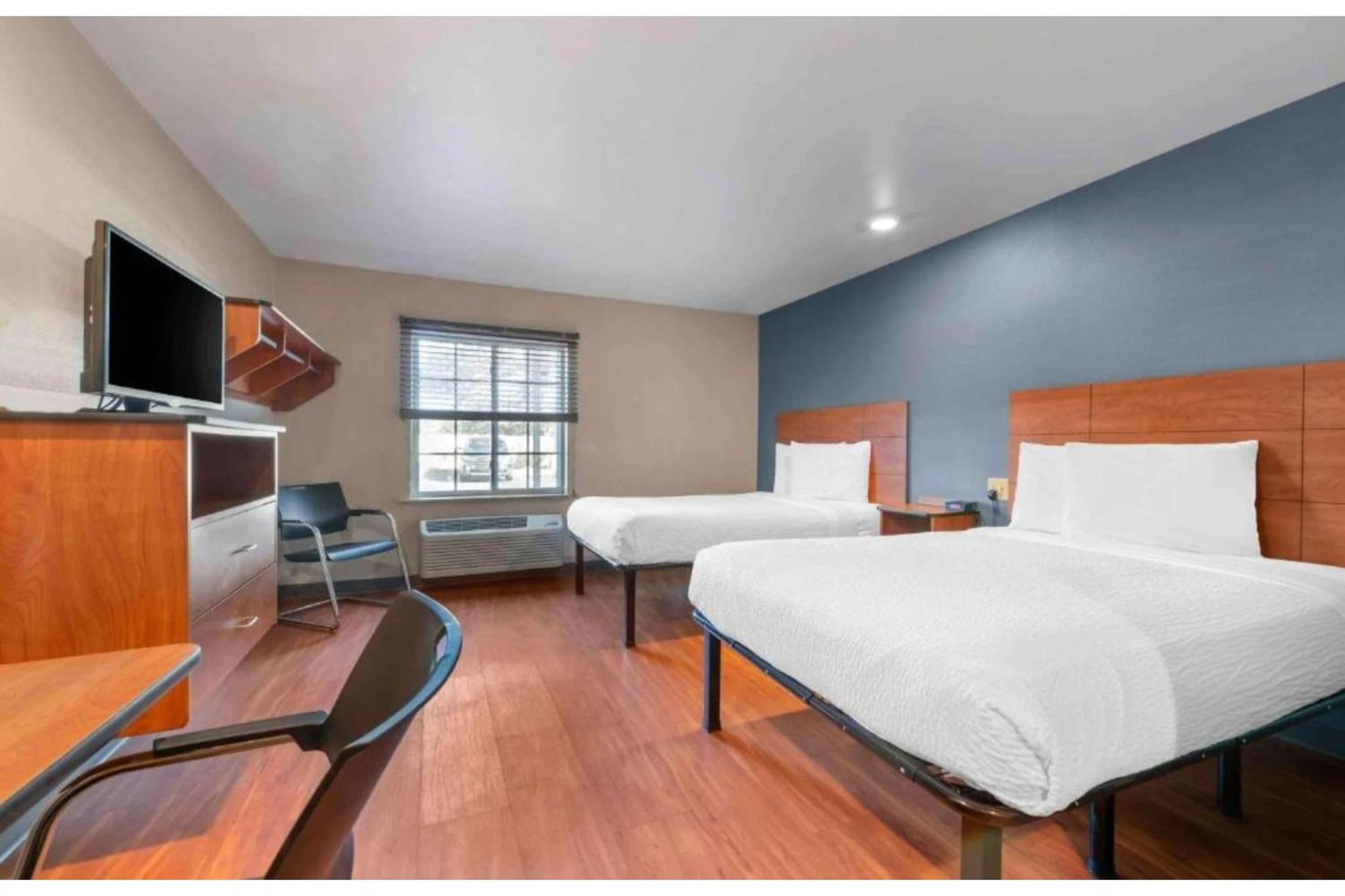2 Full Beds | Smoking, Kitchen photo 2