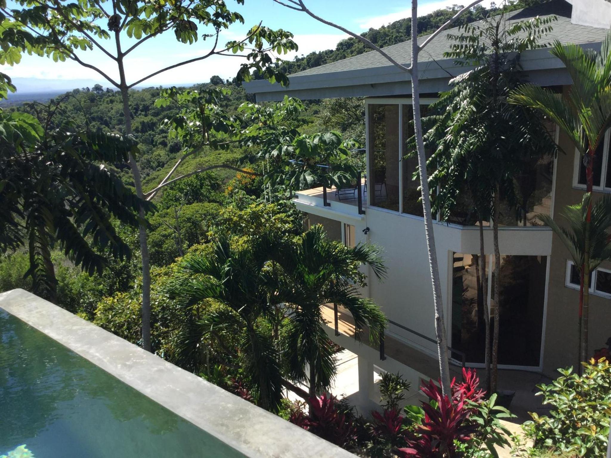 Deluxe Villa photo 2