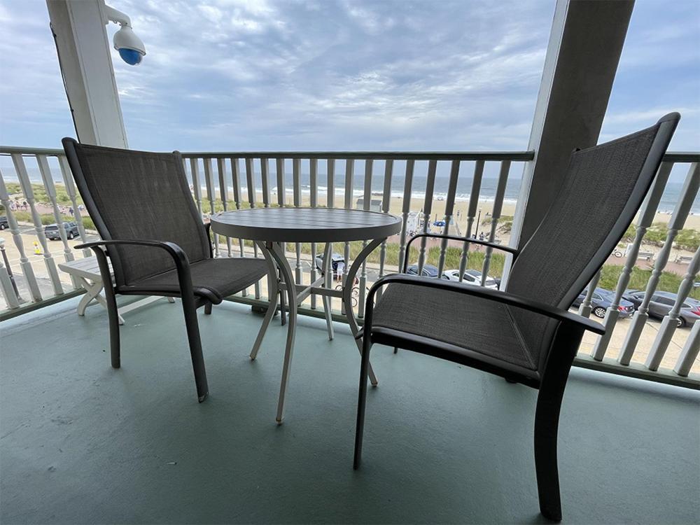 Deluxe Double Room with Balcony and Sea View