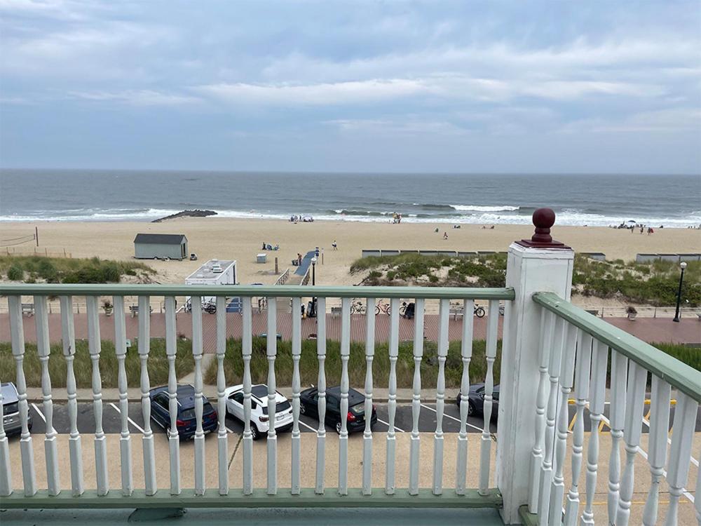 Deluxe Double Room with Balcony and Sea View photo 3