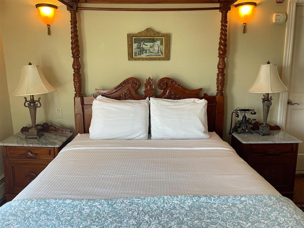 Deluxe Double Room with Balcony and Sea View
