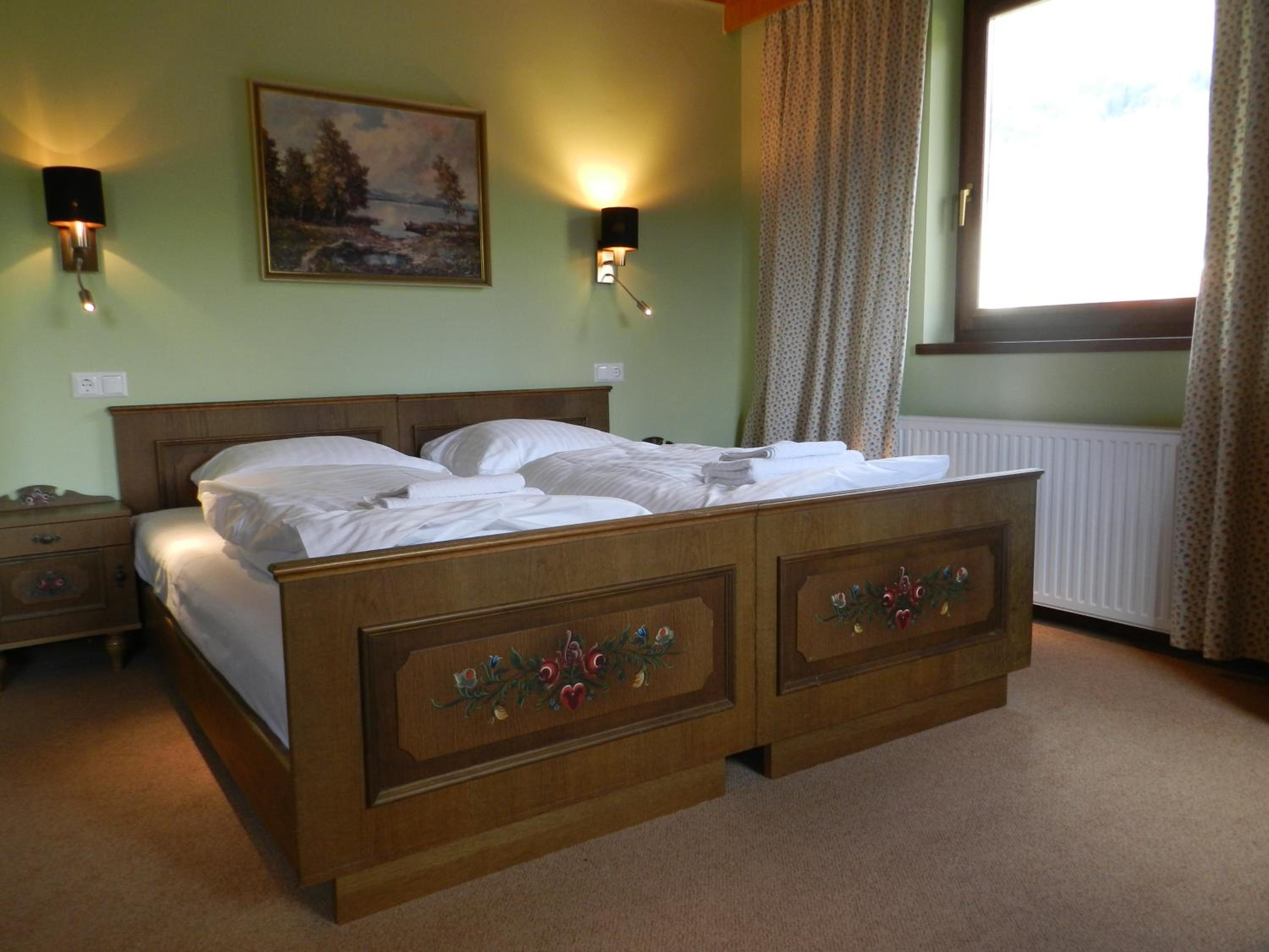 Economy Double Room photo 1