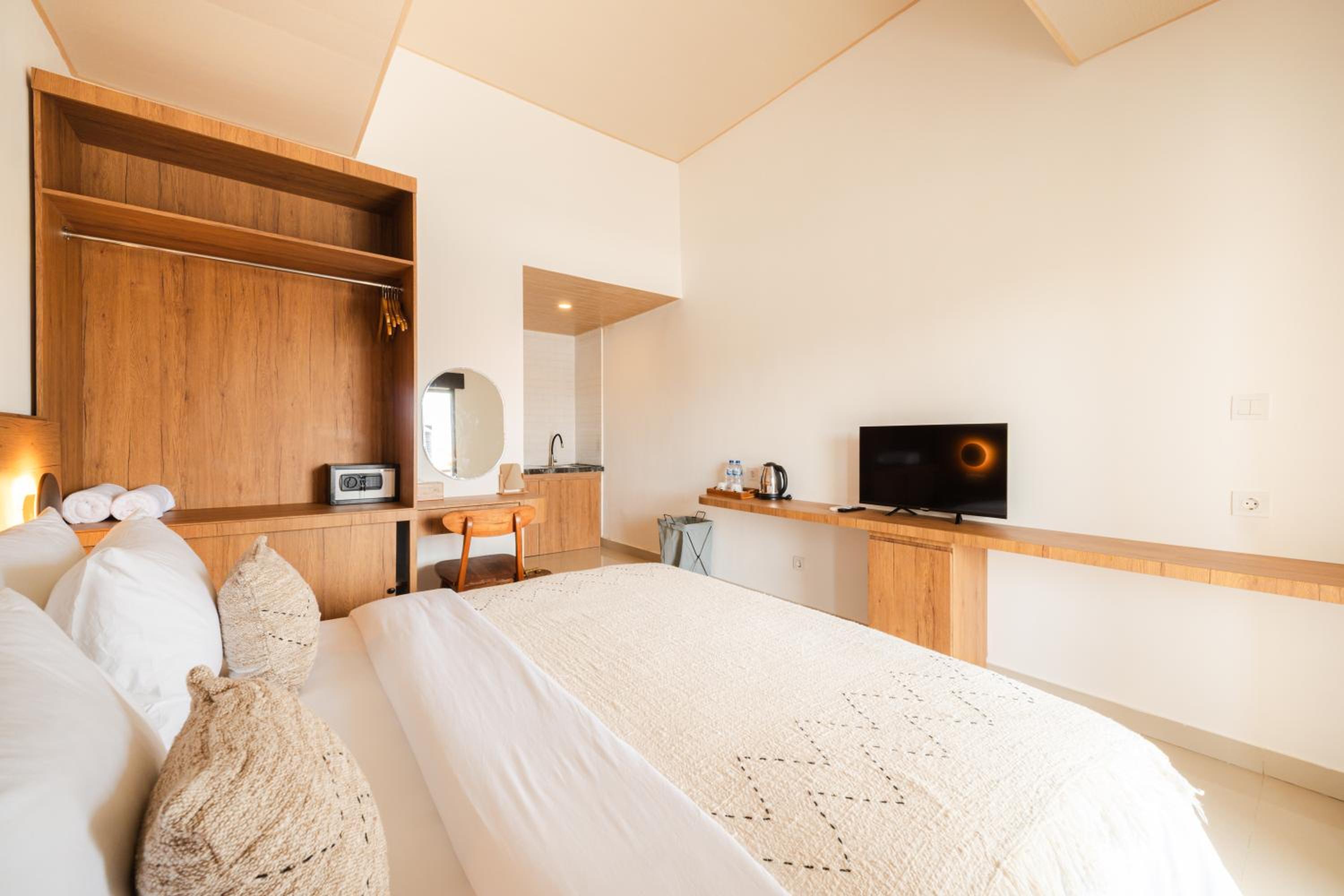 Superior Room - Photo 7