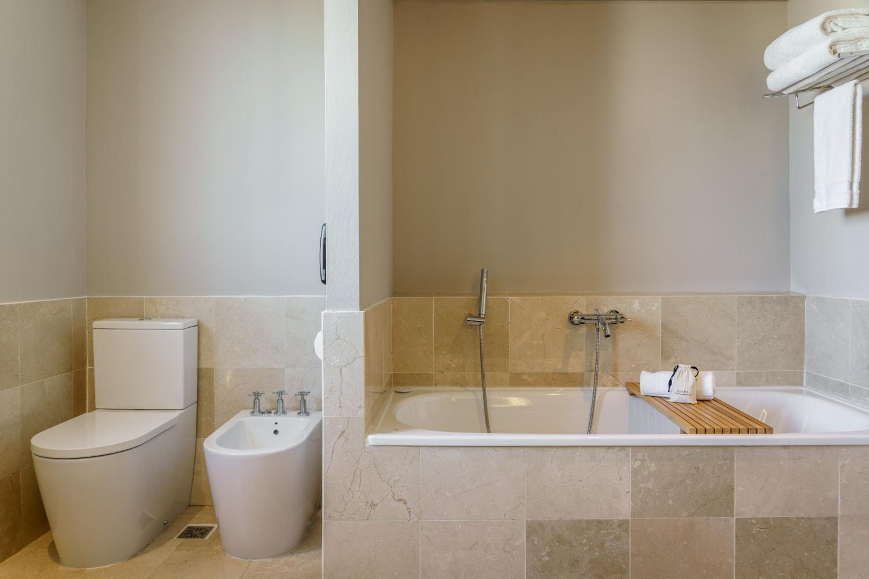 Casa Lucia Suite thumbnail 6