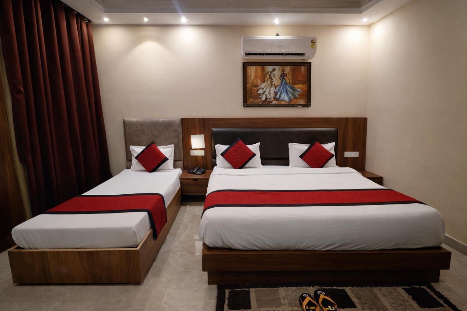 Triple Room