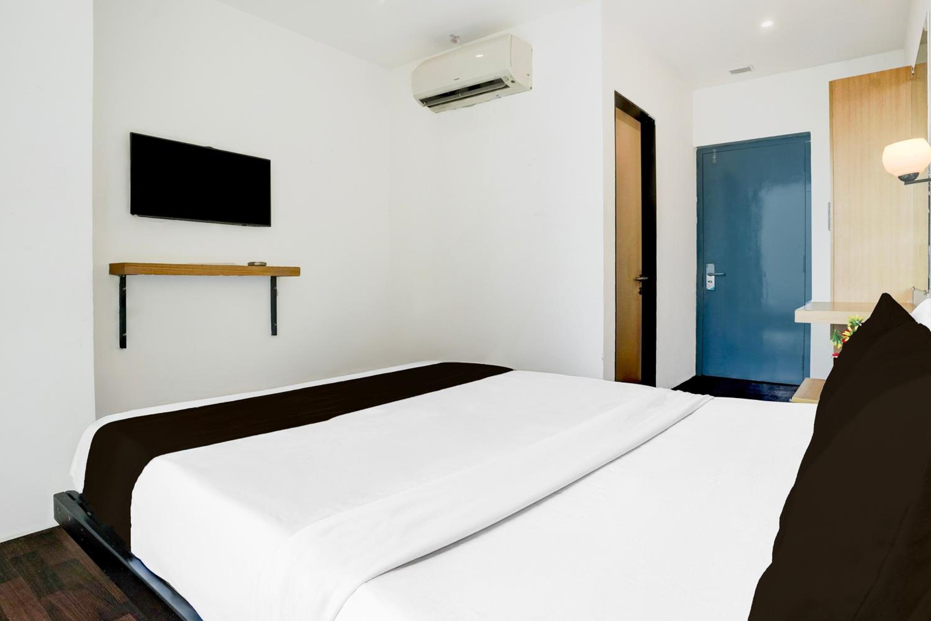 Triple Room with Bath