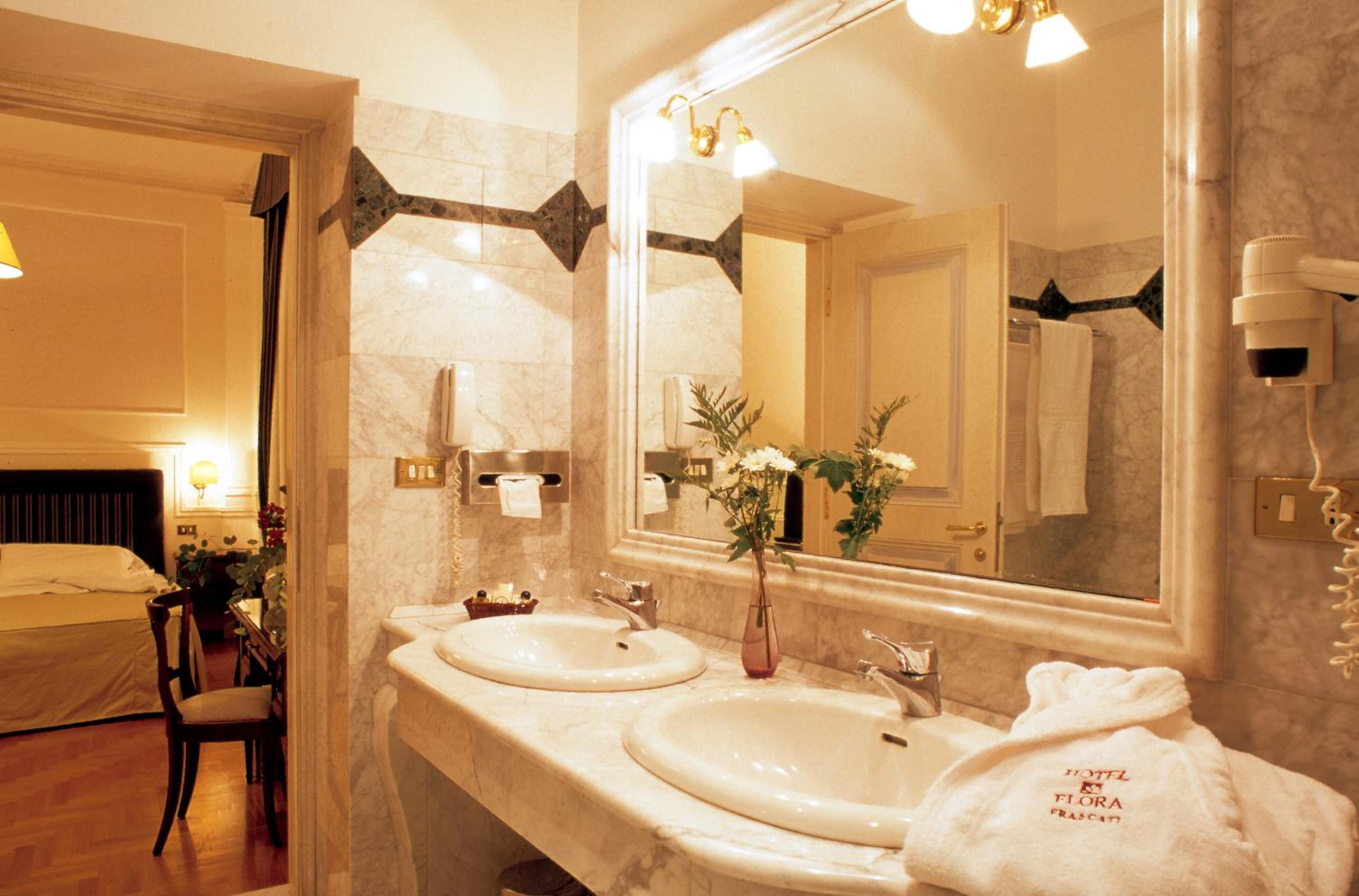 Superior Double Room - Photo 3