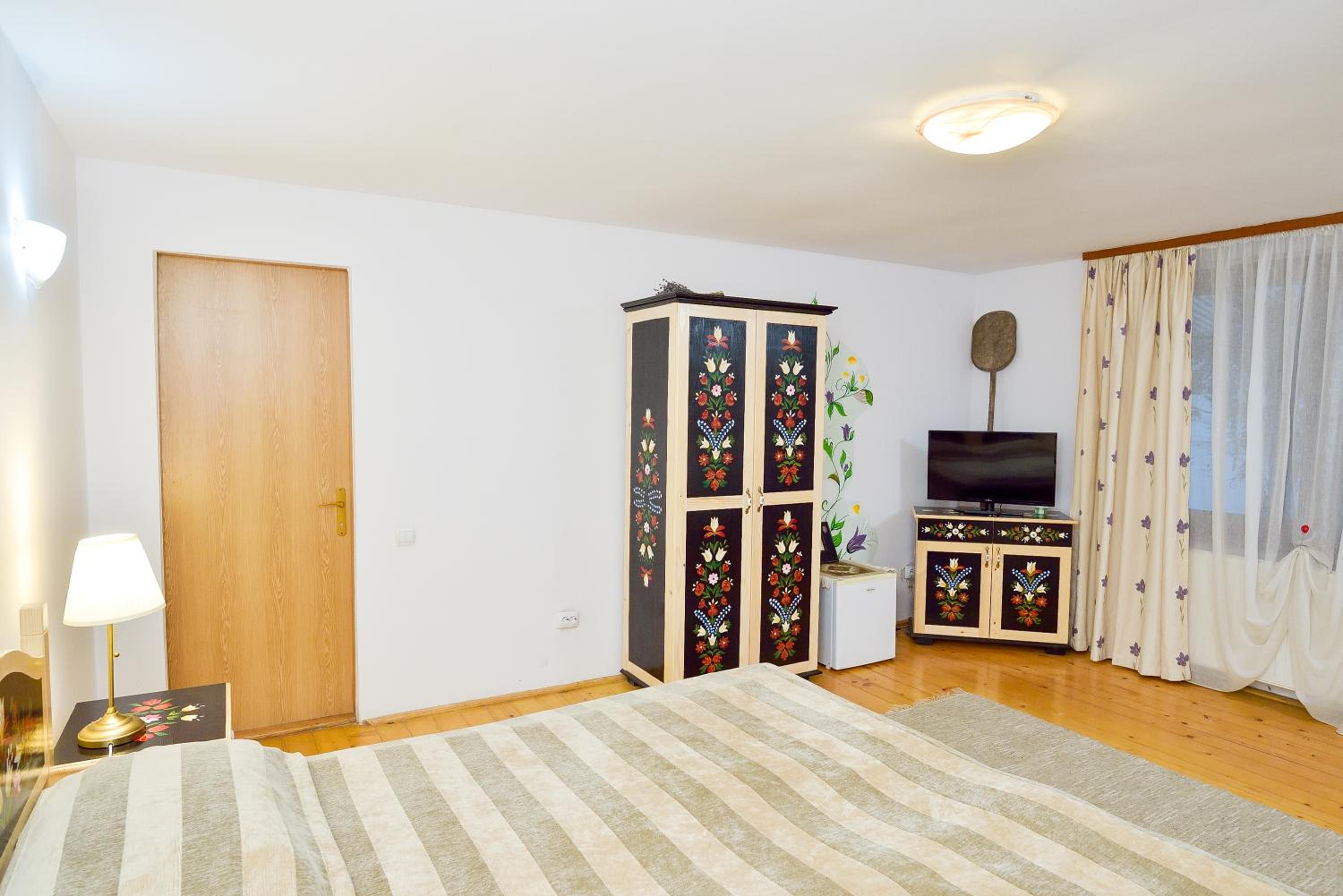 Double Room in Grandmother's House - Photo 9