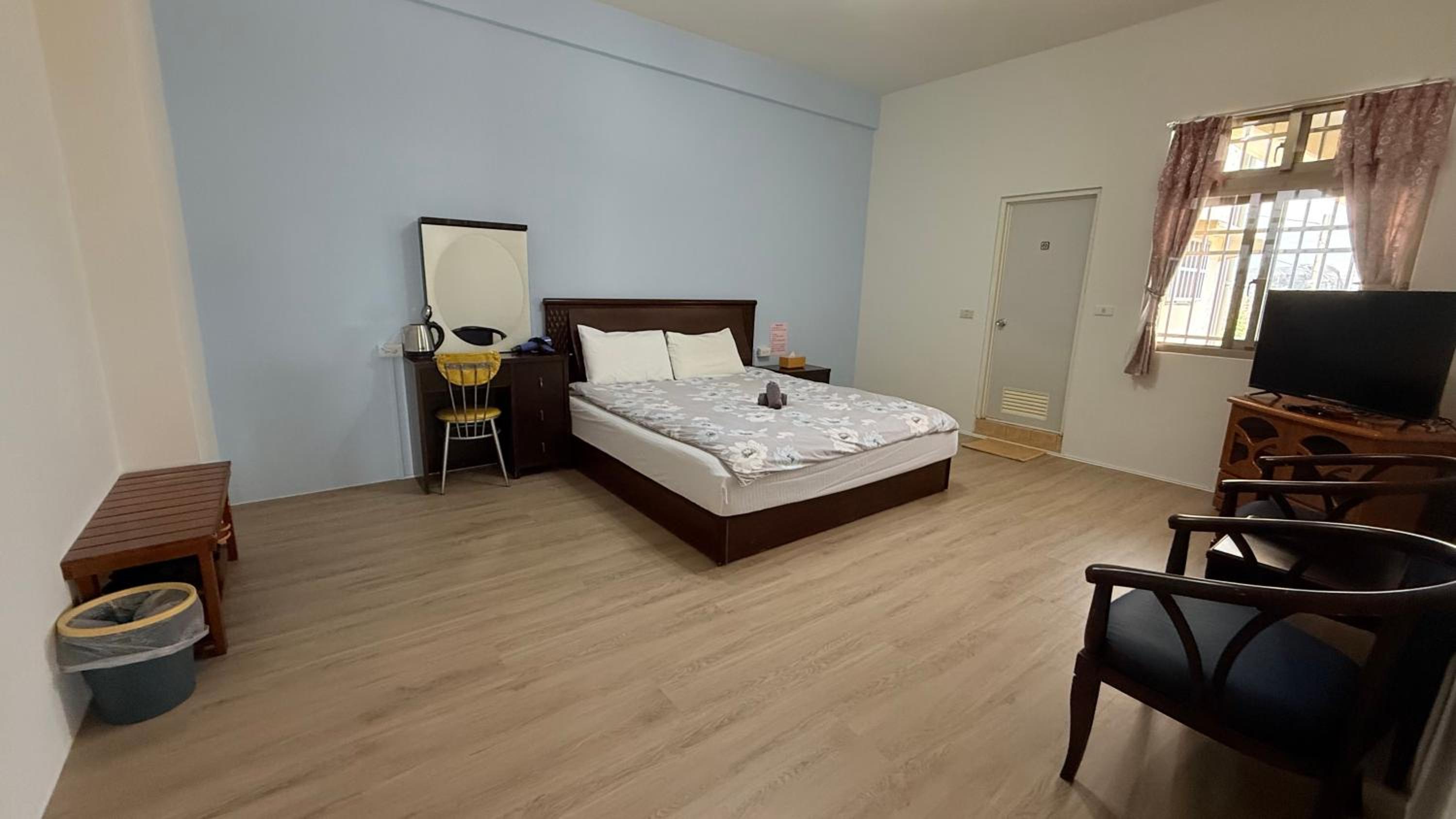 Queen Room photo 3