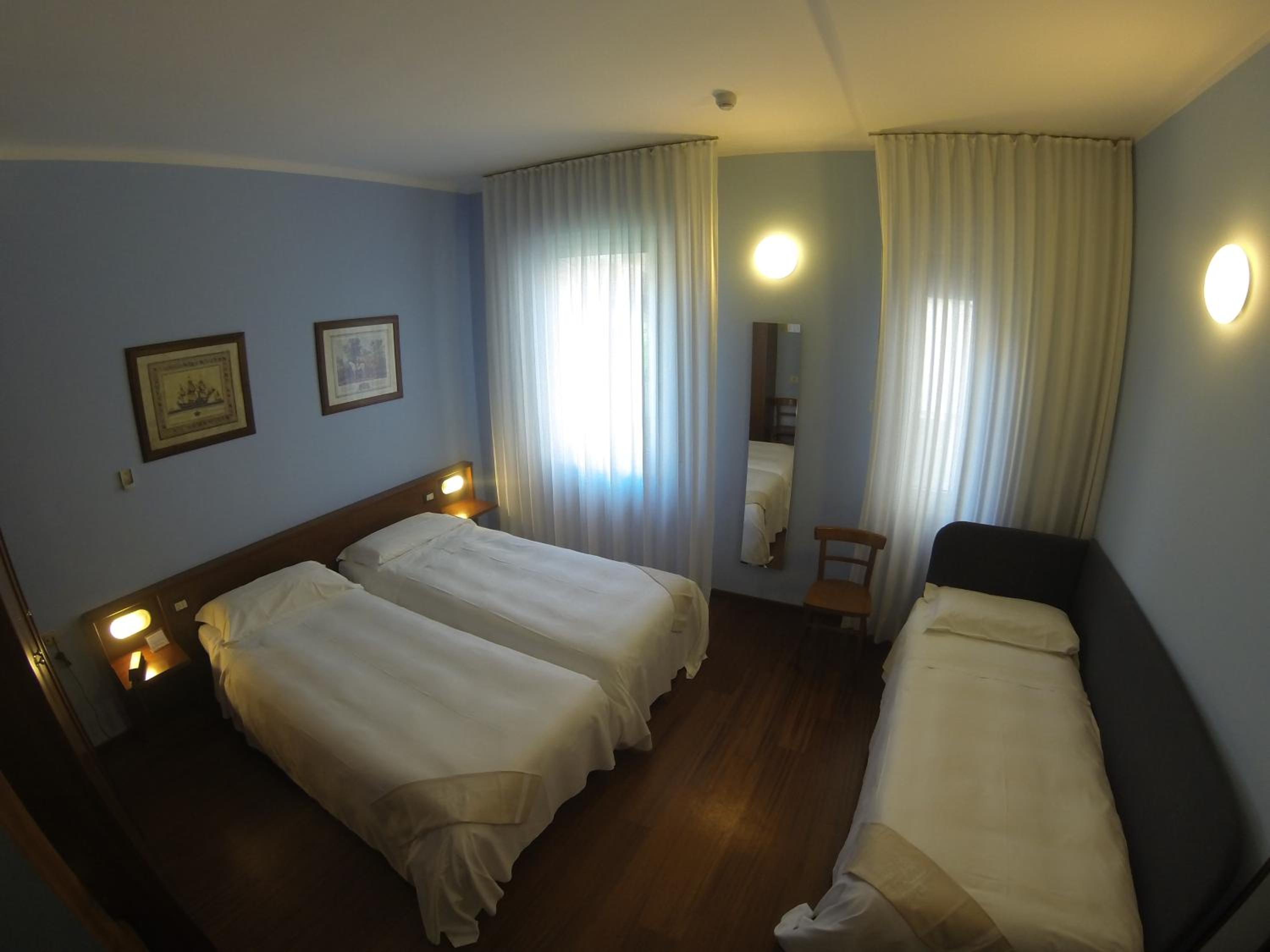 Triple Room - Photo 3