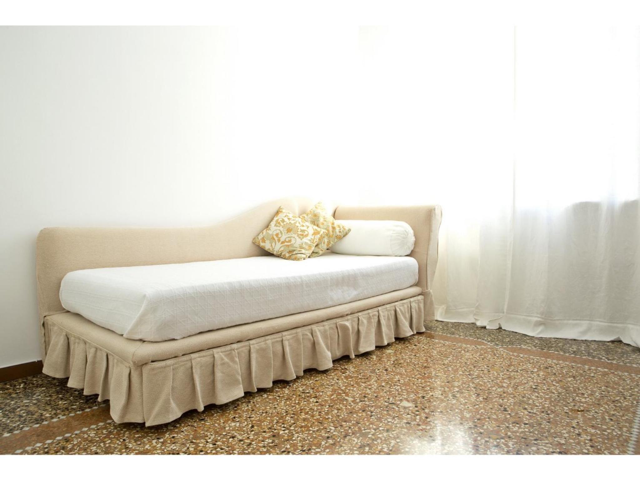 Deluxe Junior Suite photo 2