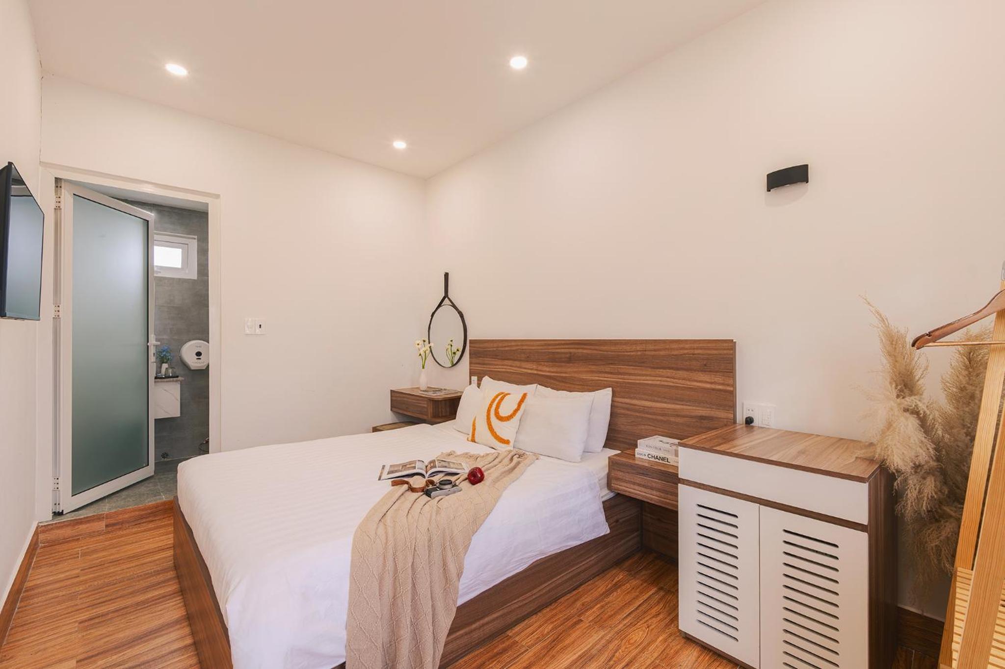 Double Room with Shared Bathroom photo 1