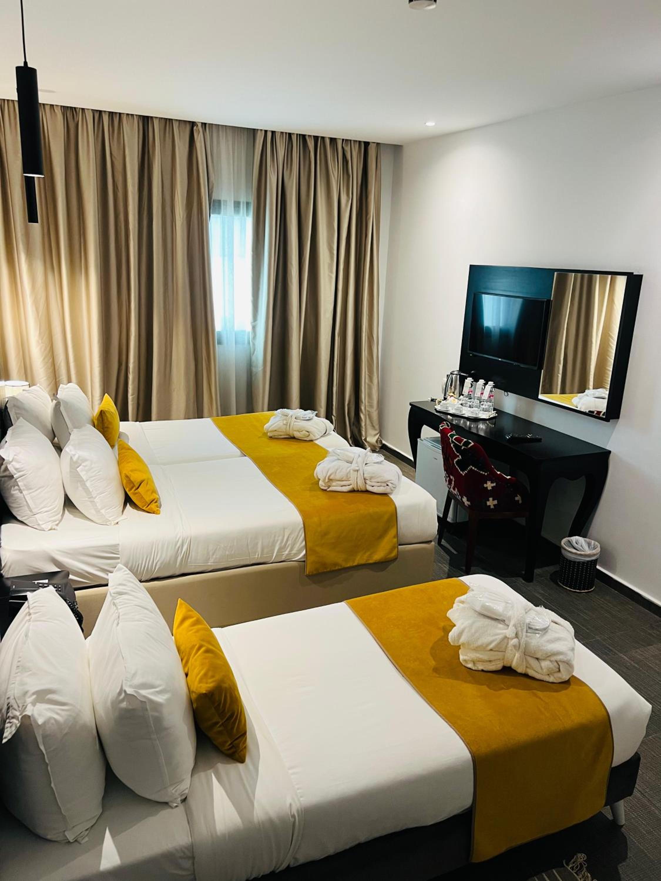 Comfort Triple Room