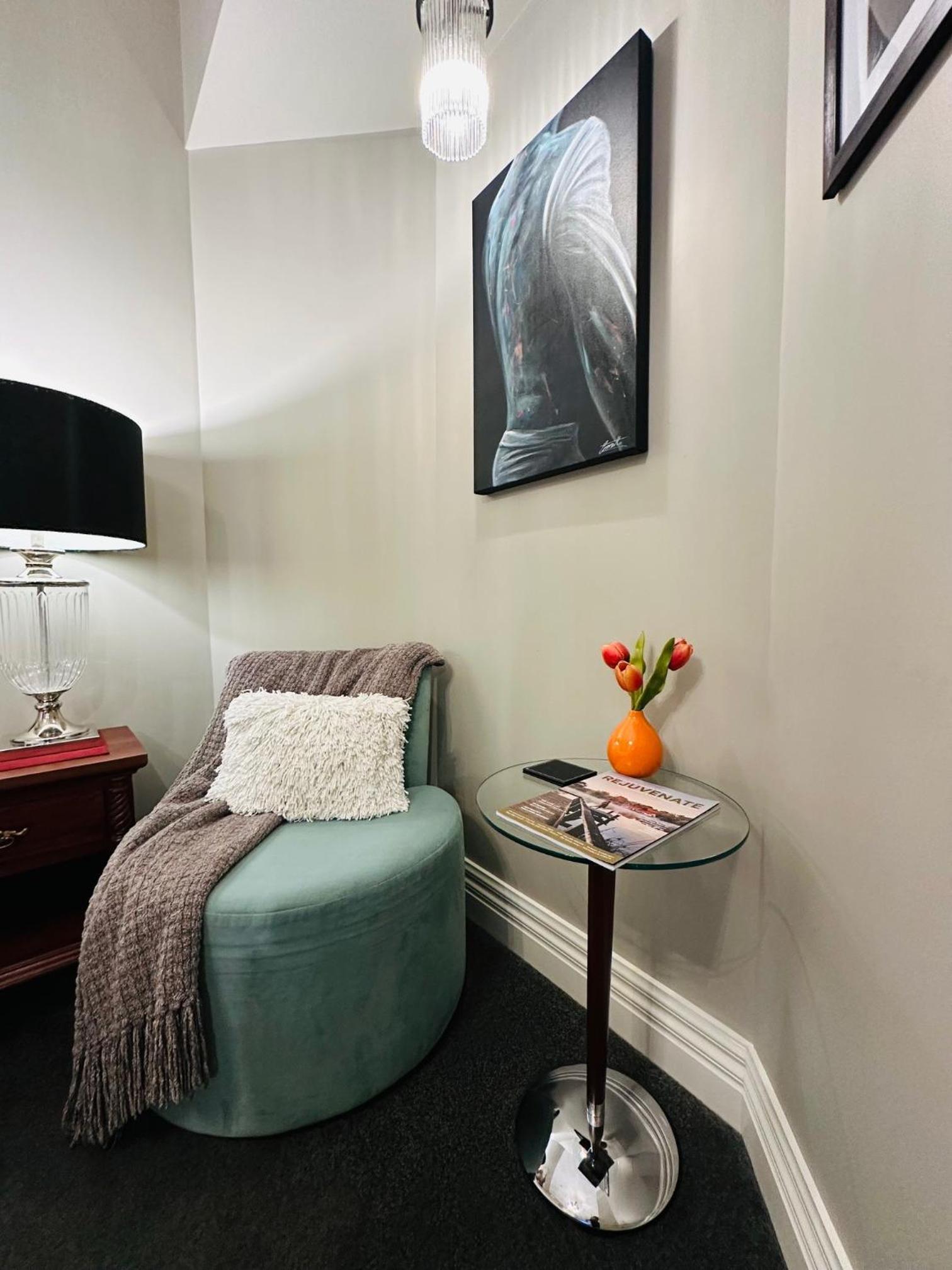 Queen Room photo 3