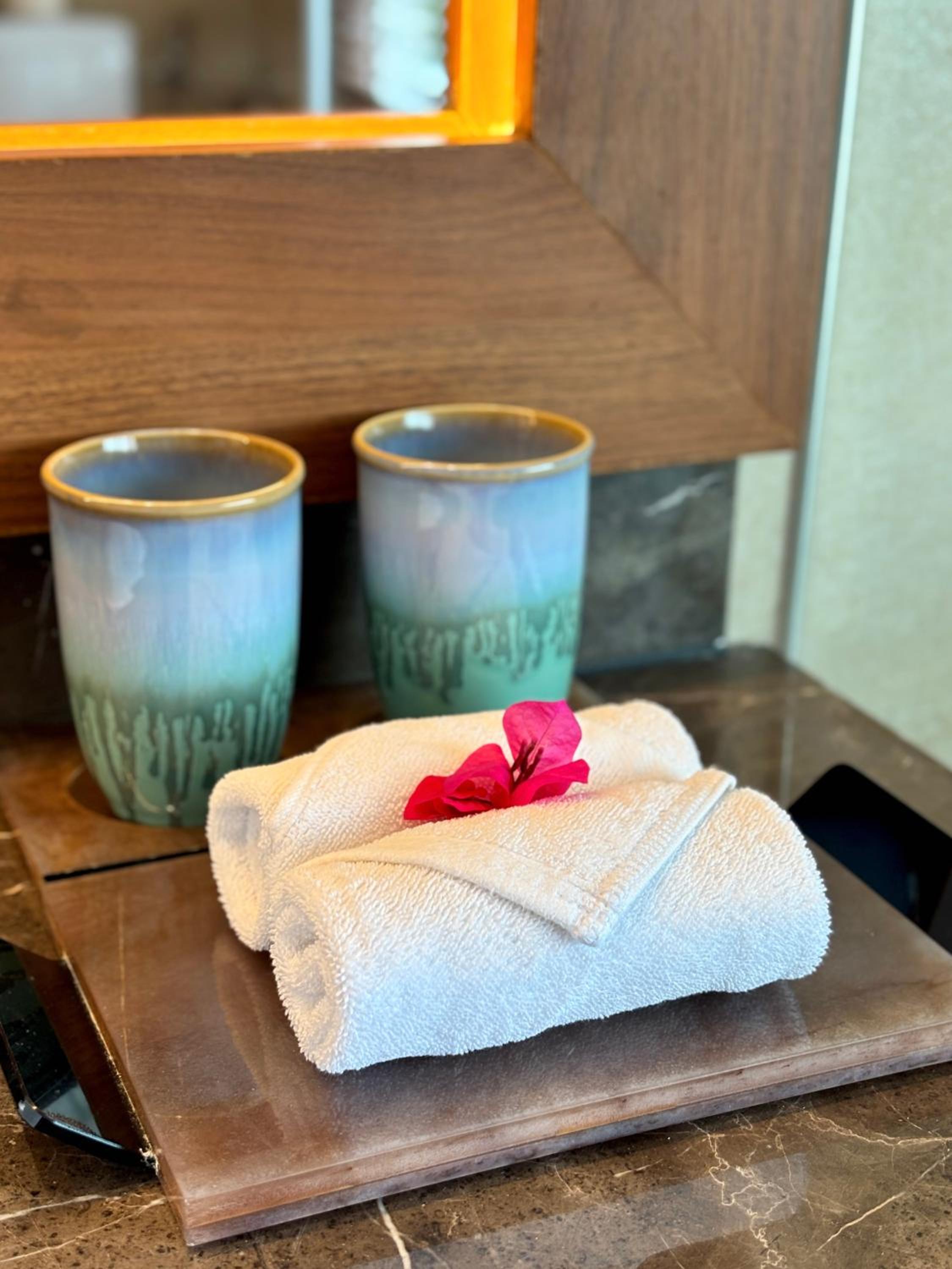 Red Lantern Suite