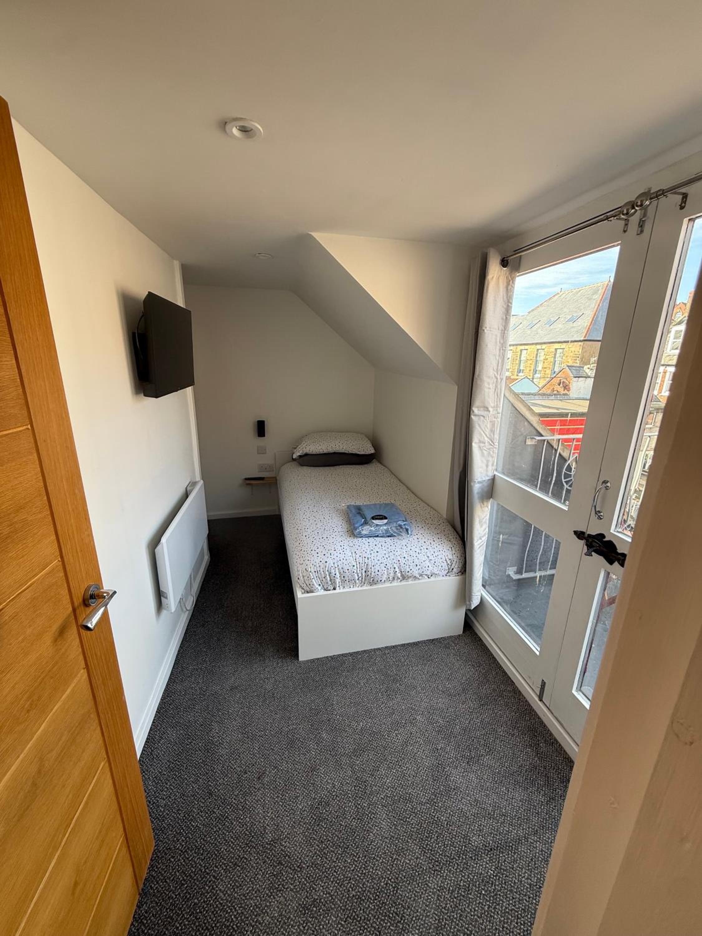 Single Room with Balcony photo 2