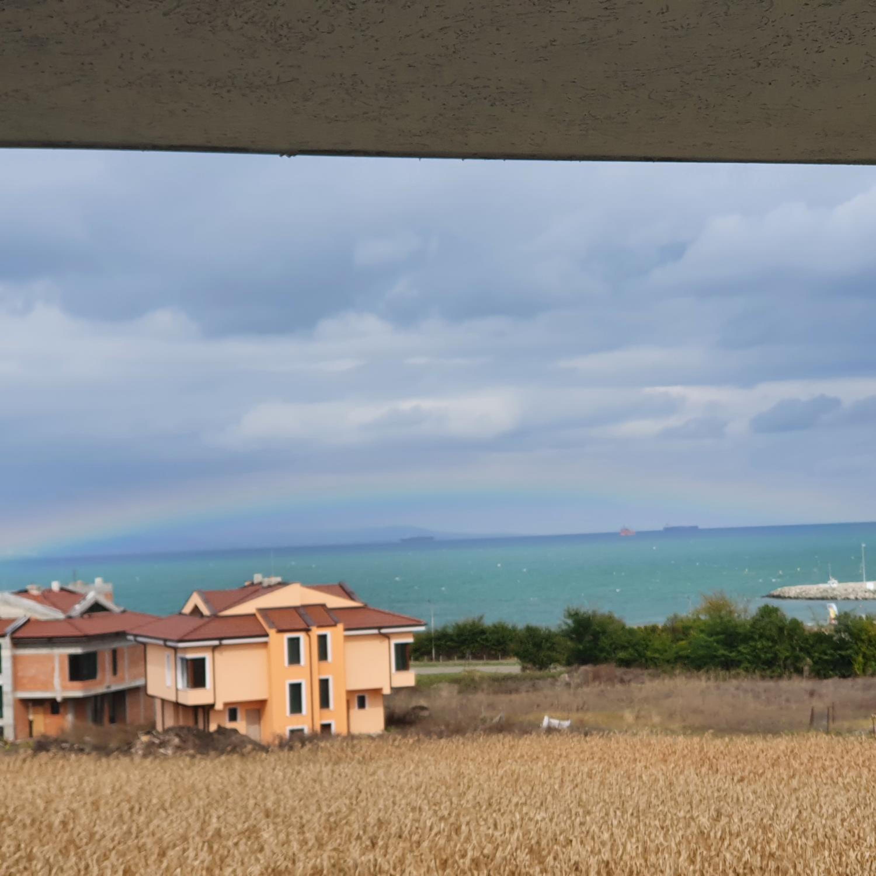 One-Bedroom Apartment with Sea View photo 2