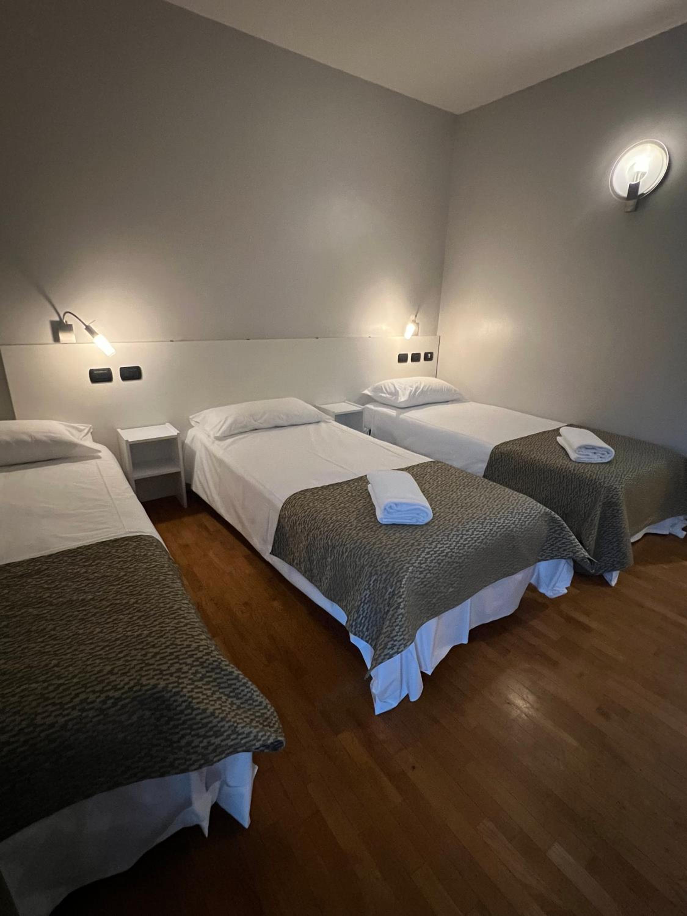 Triple Room photo 2