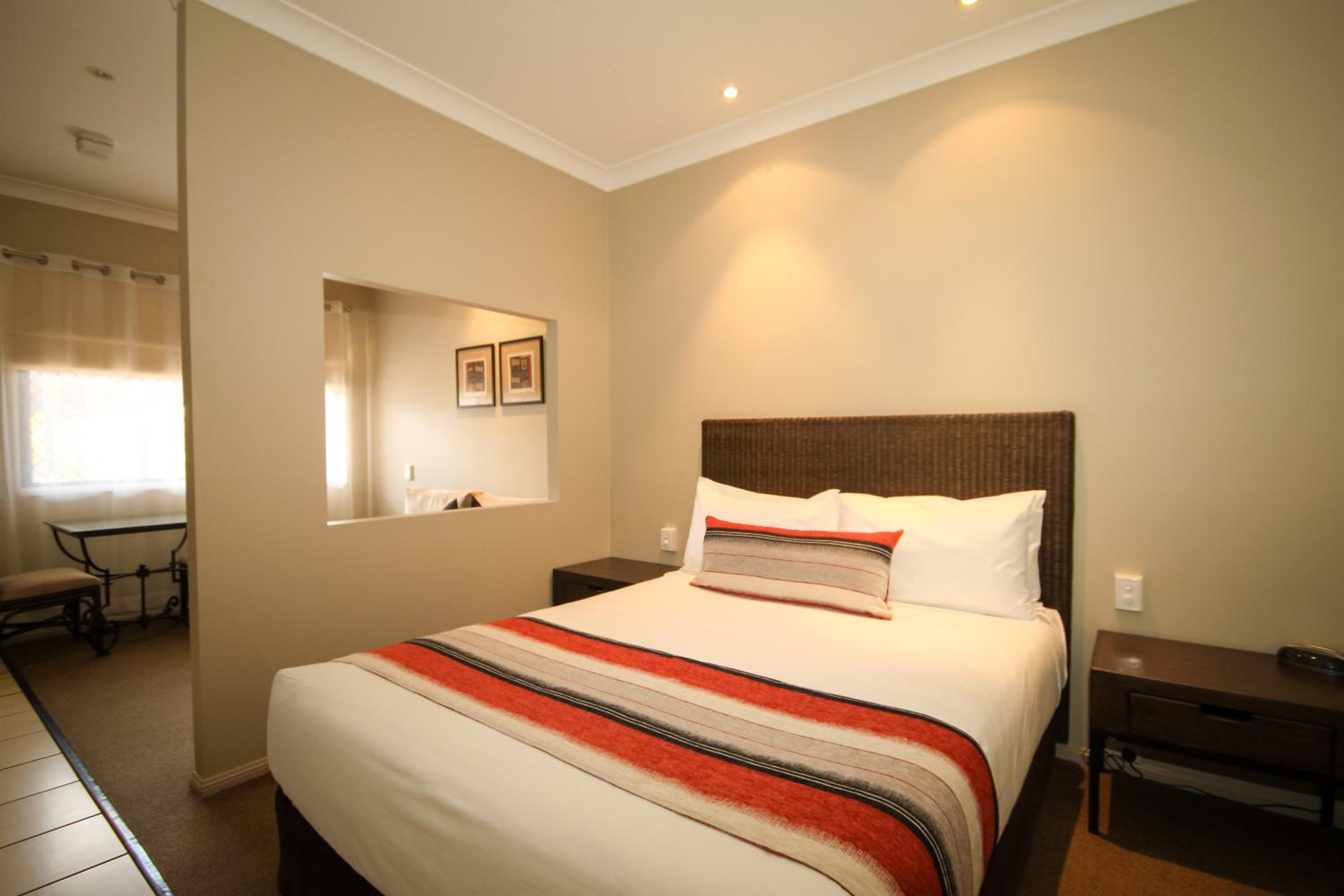 Deluxe Queen Room photo 3