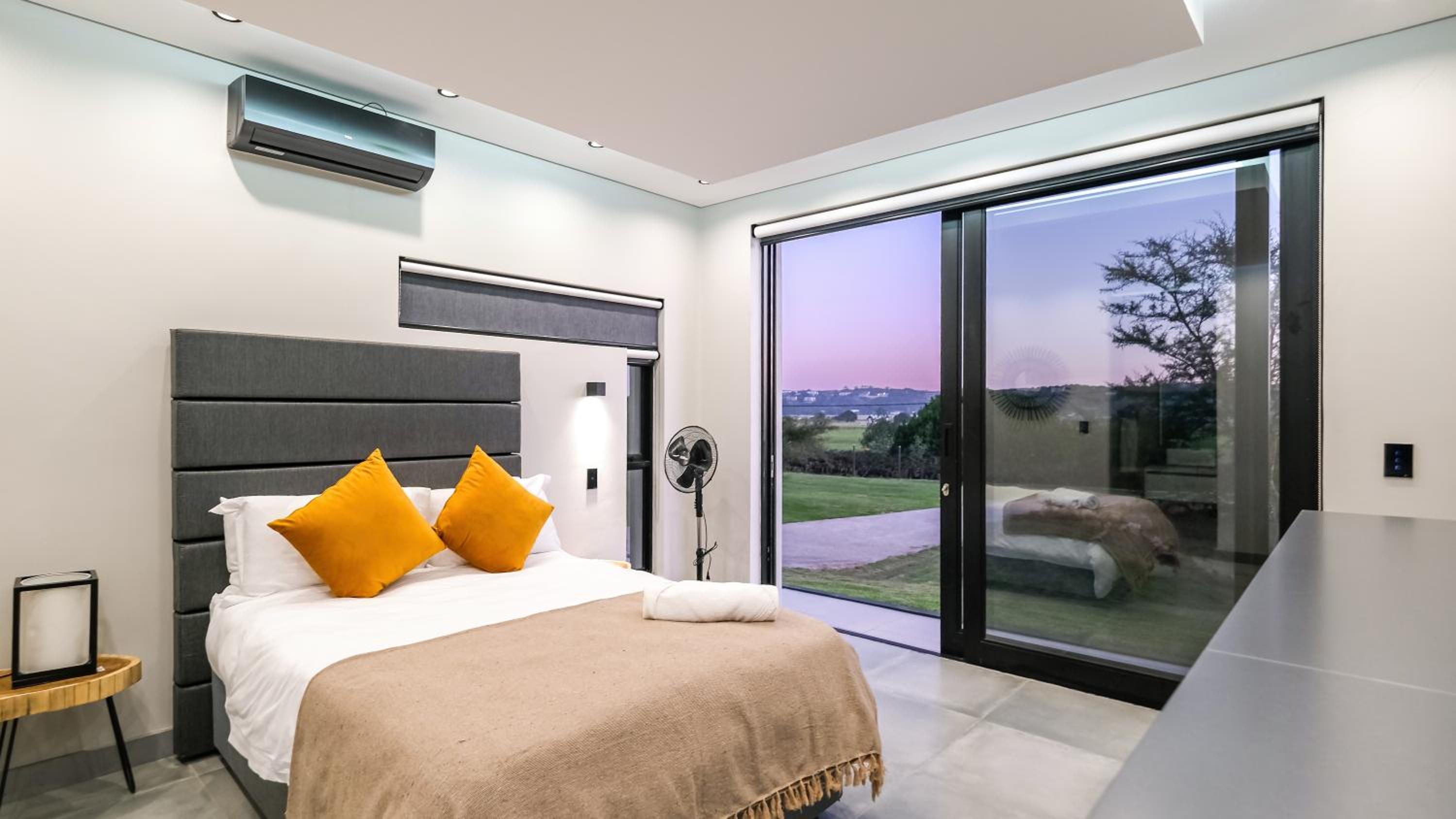 Three-Bedroom Vacation Home  photo 2