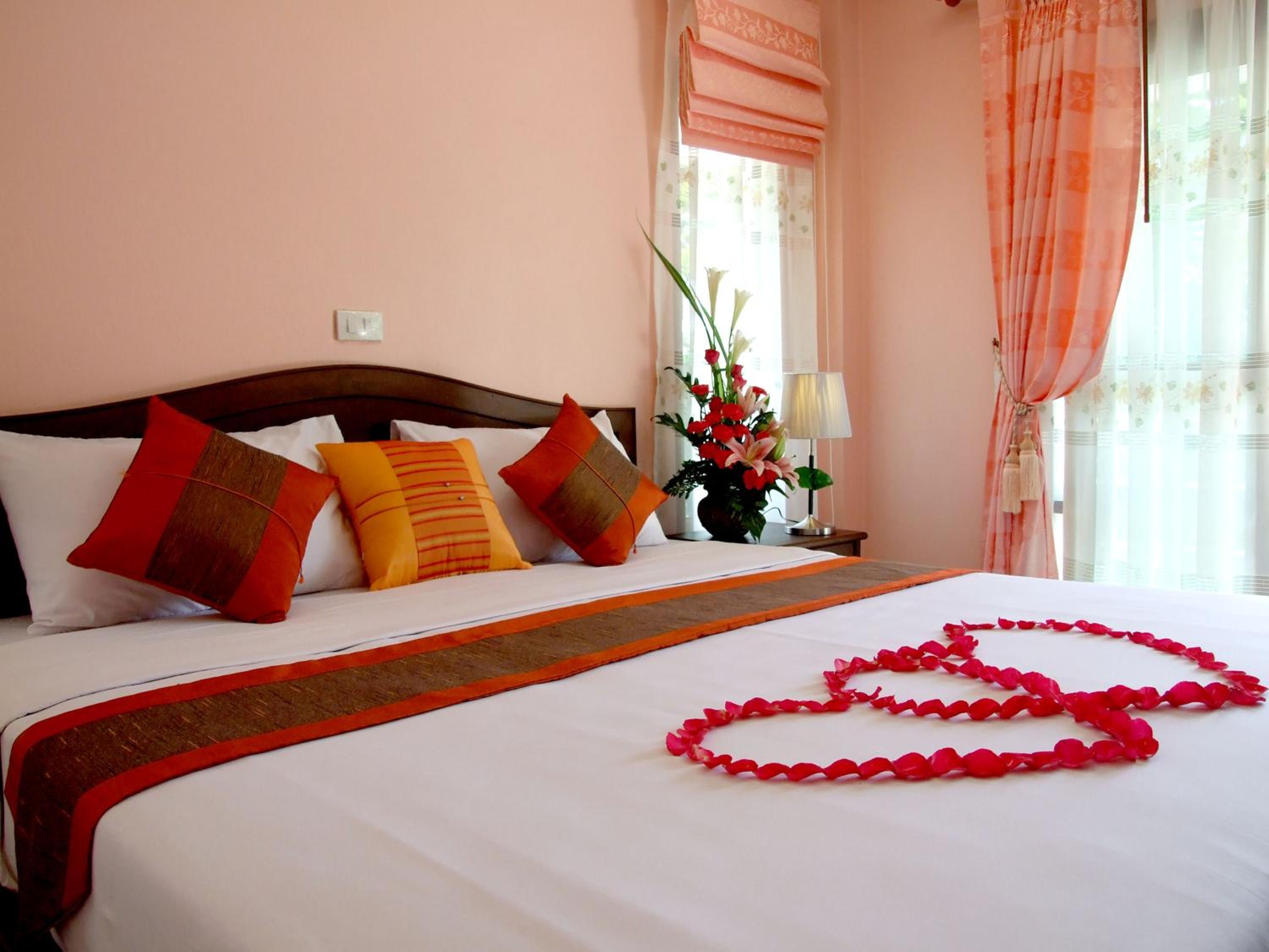 Deluxe Double Room with Balcony photo 1