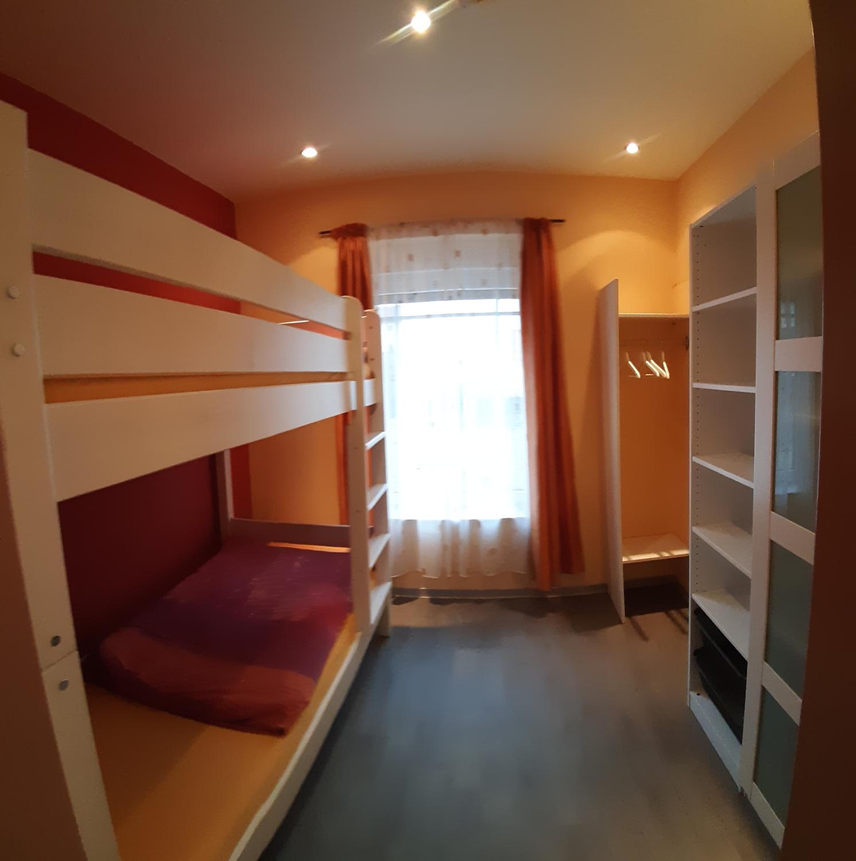 Economy Quadruple Room photo 3