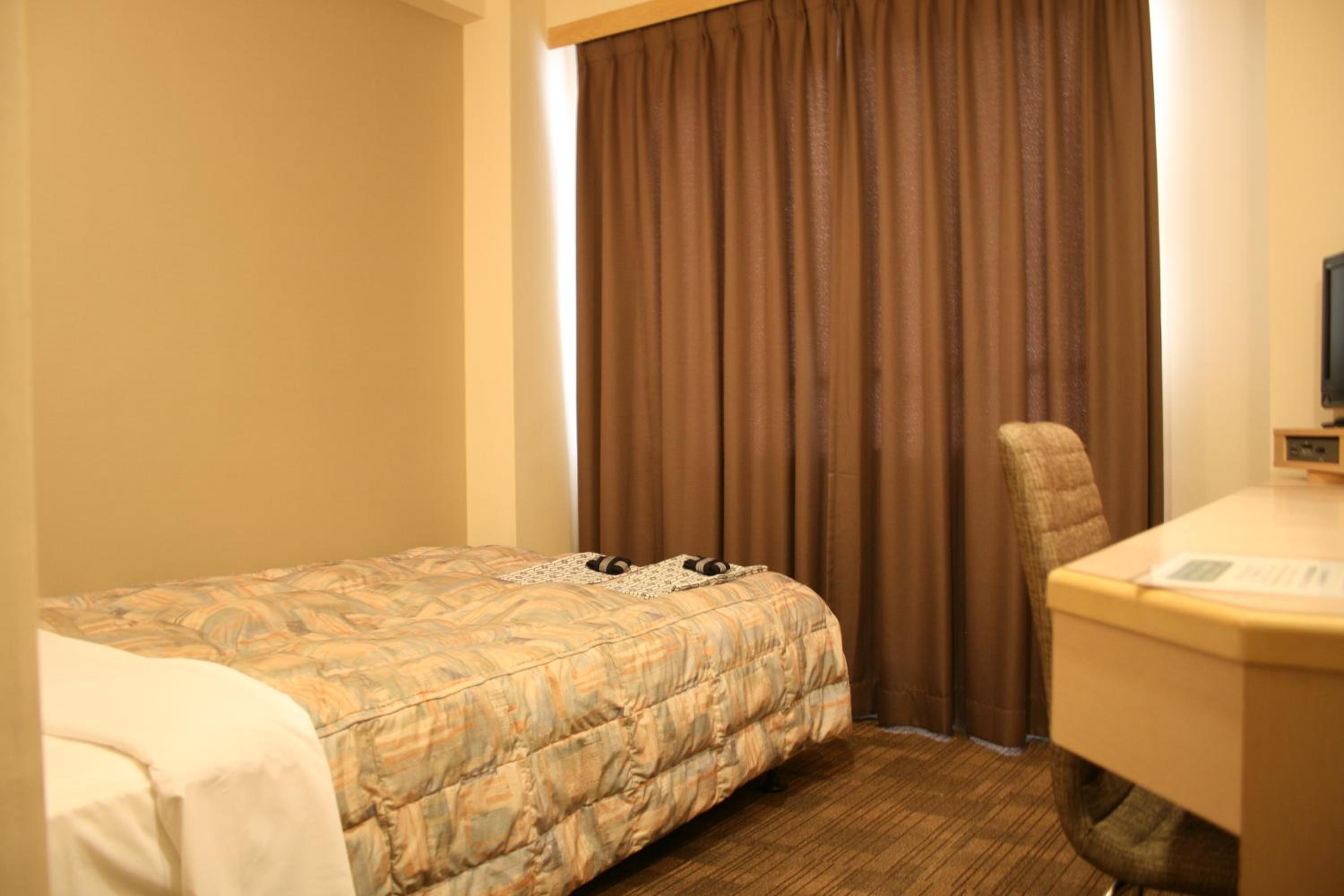 Single Room - Smoking - Eco Plan(No Daily Cleaning) photo 1