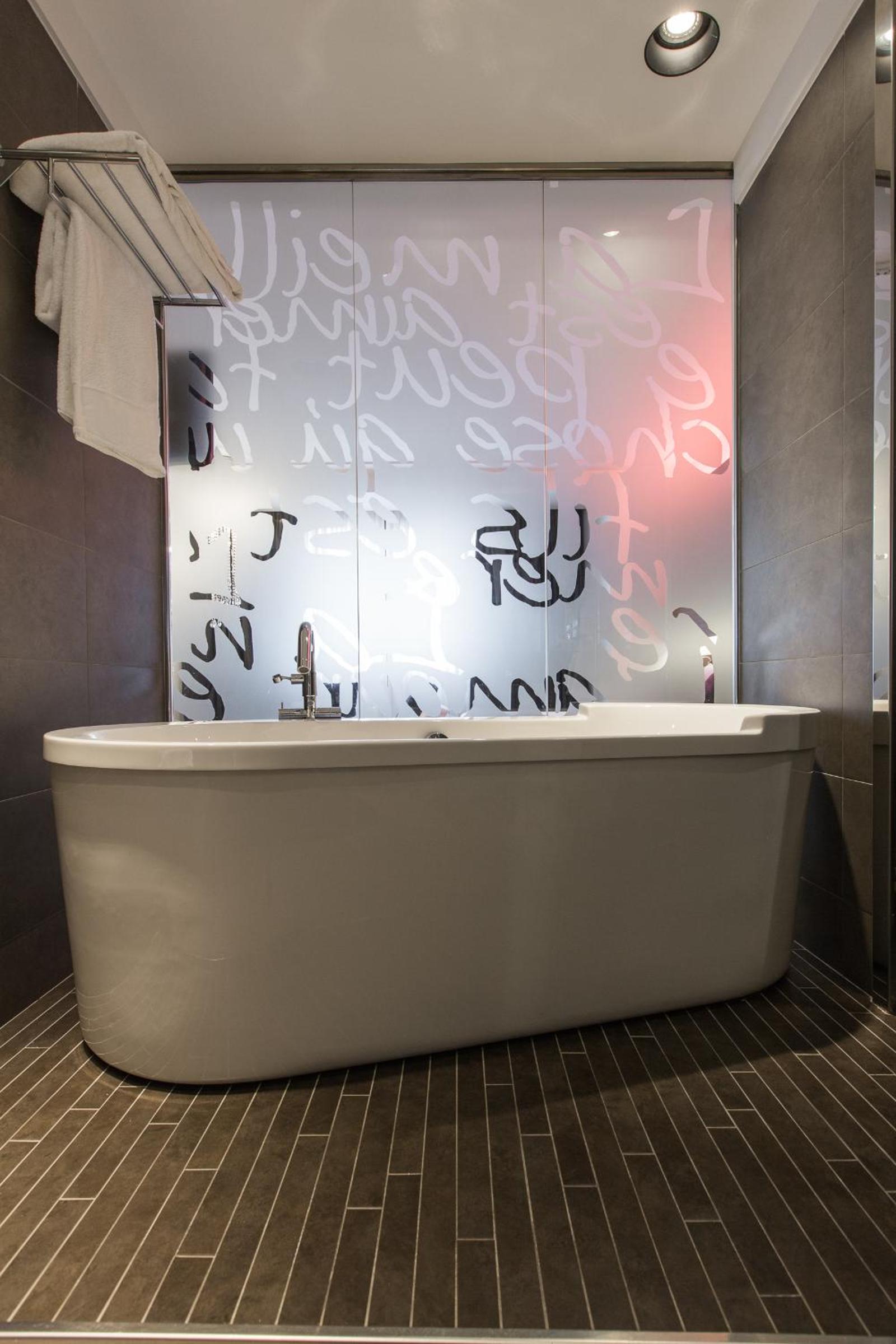 Superior Double or Twin Room - Photo 6