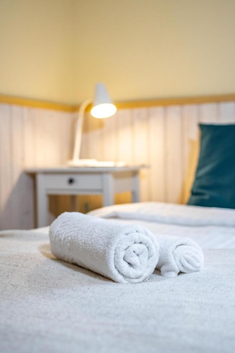 Double or Twin Room with Shared Bathroom photo 3