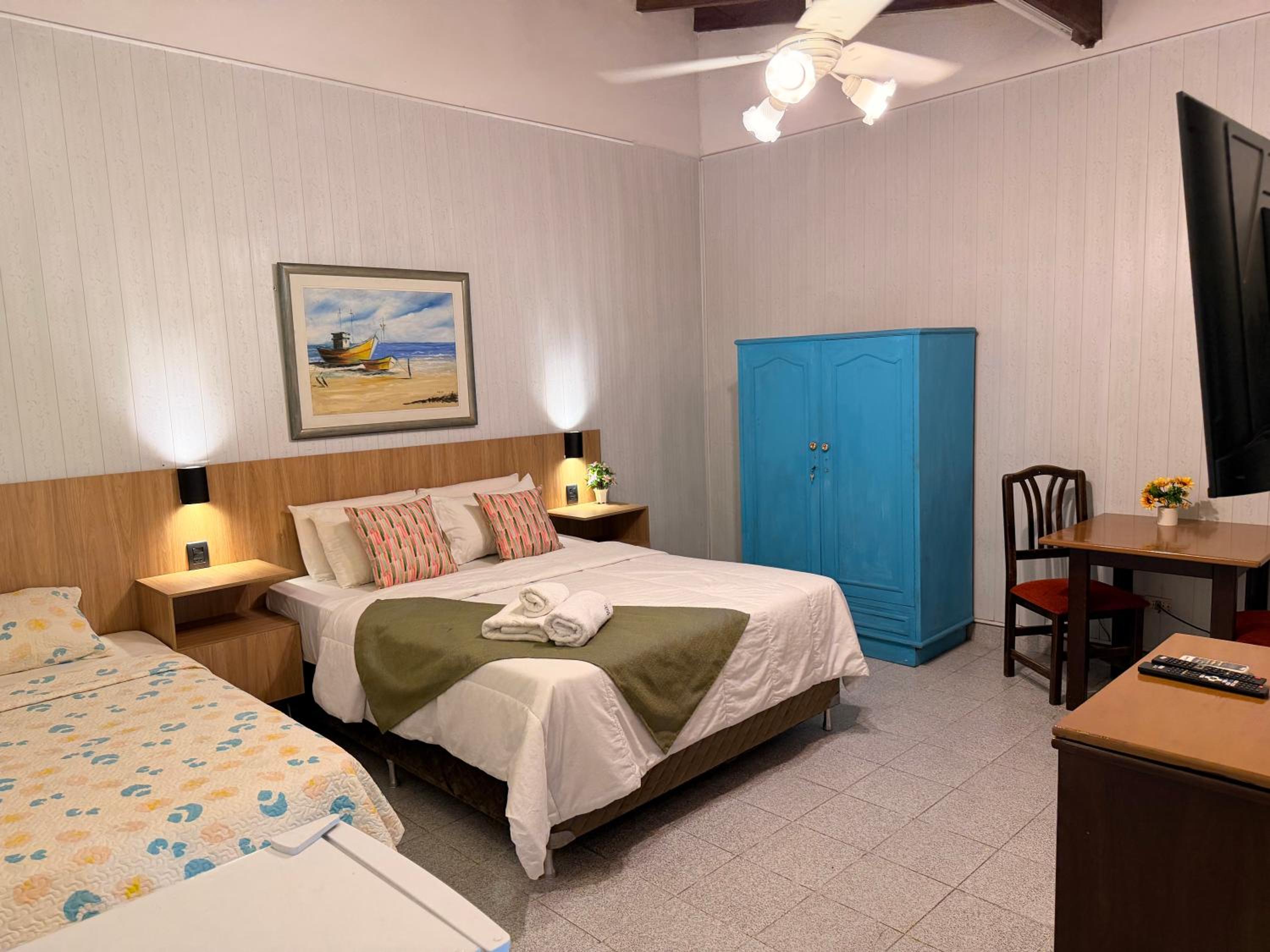 Standard Twin Room photo 2