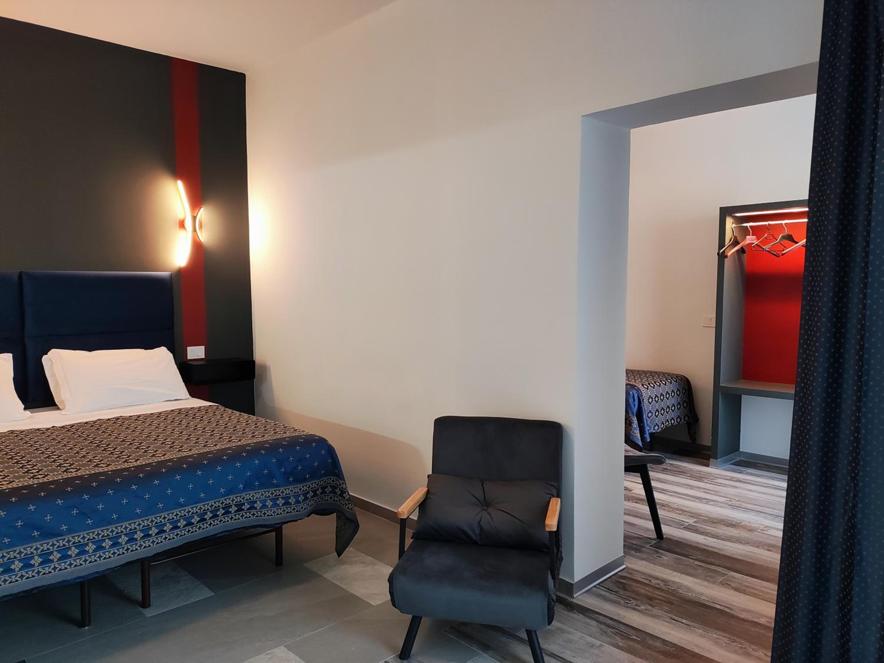 Family Suite with Balcony photo 1