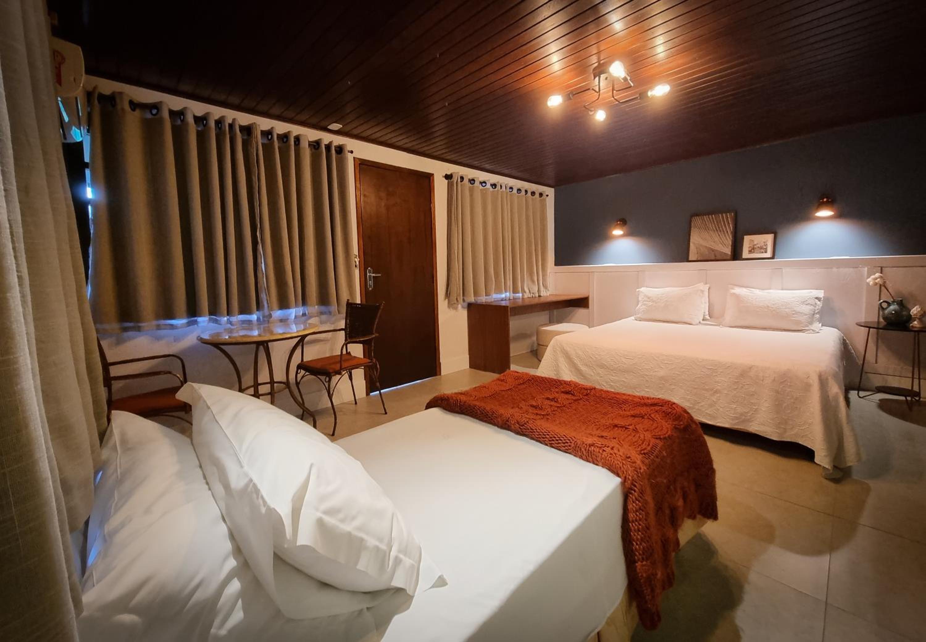 Deluxe Suite with Spa Bath photo 1