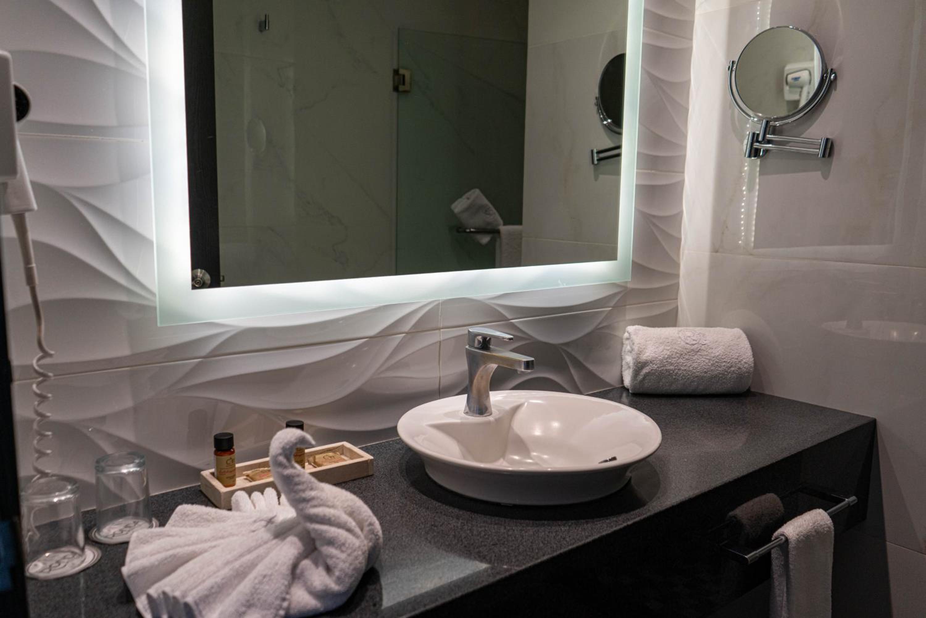 Deluxe Double Room - Photo 3
