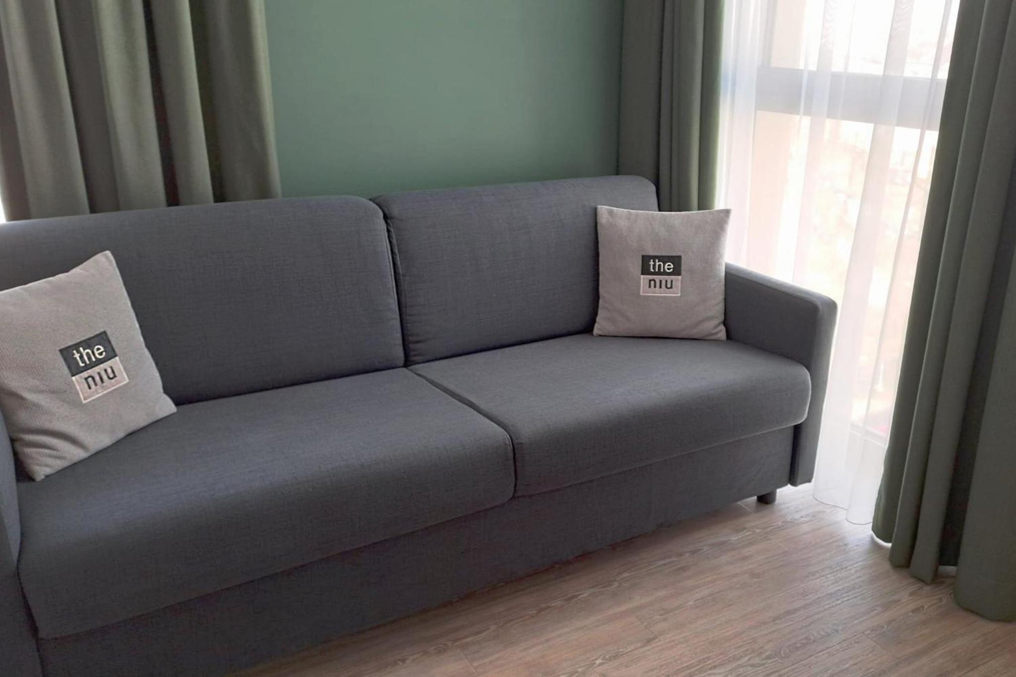 Premium Queen Room with sofa bed - Photo 3