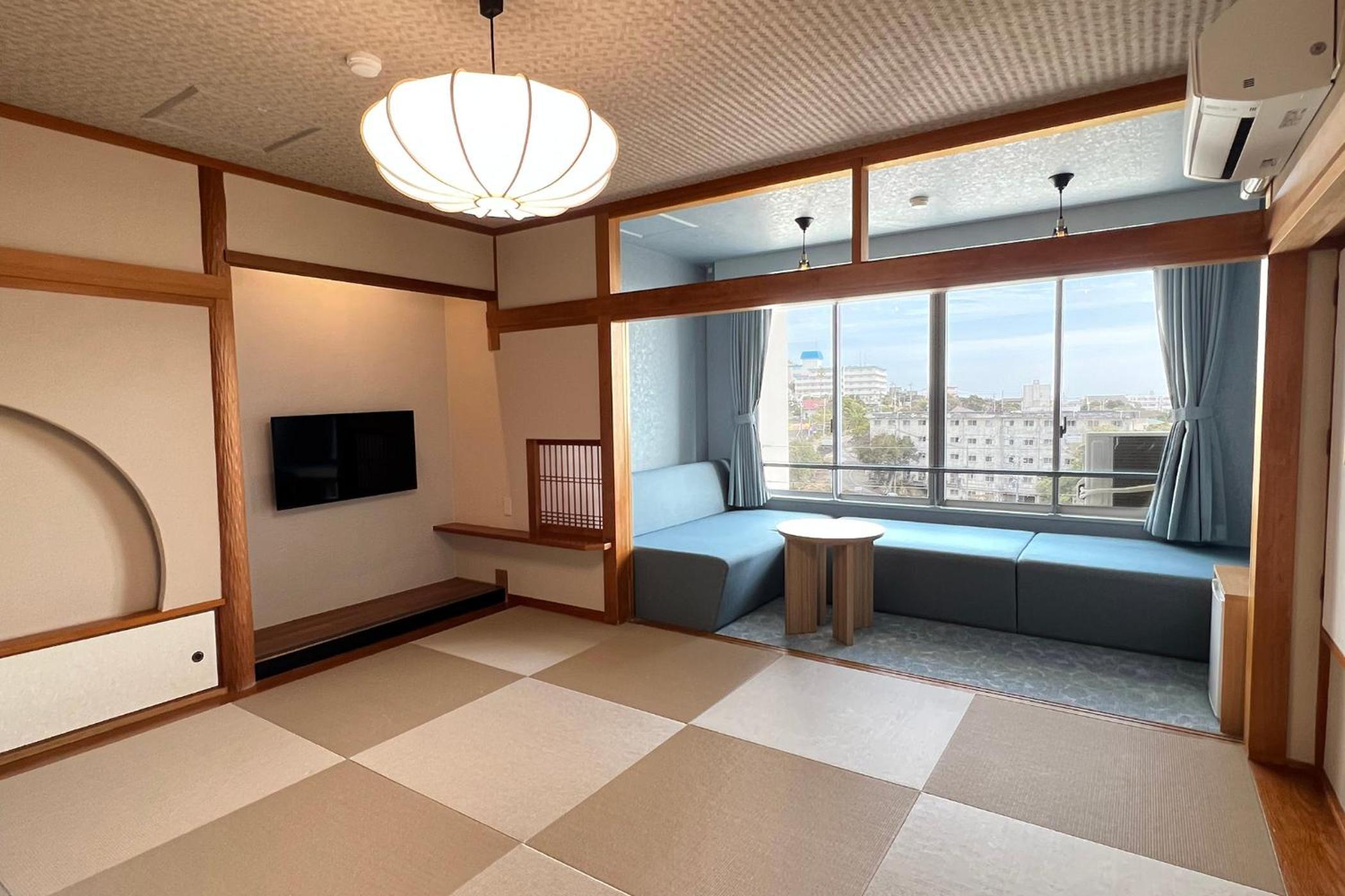 Japanese-Style Room