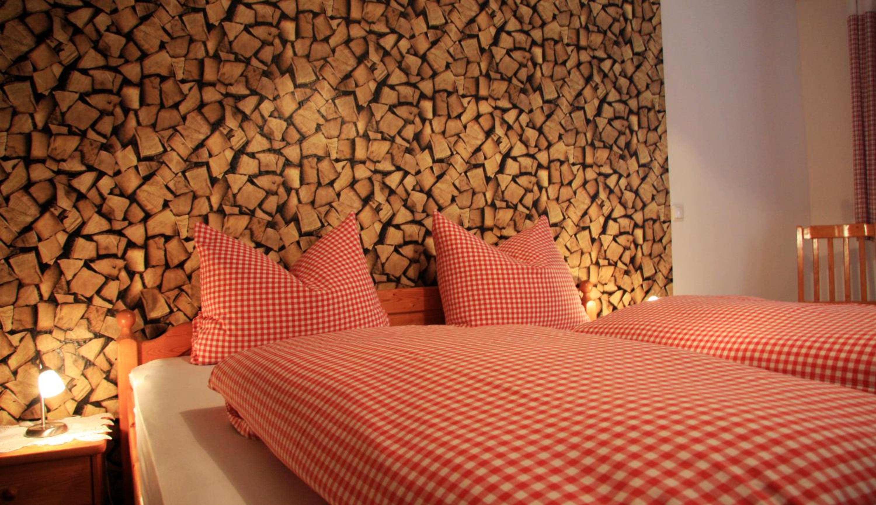 Three-Bedroom House photo 2