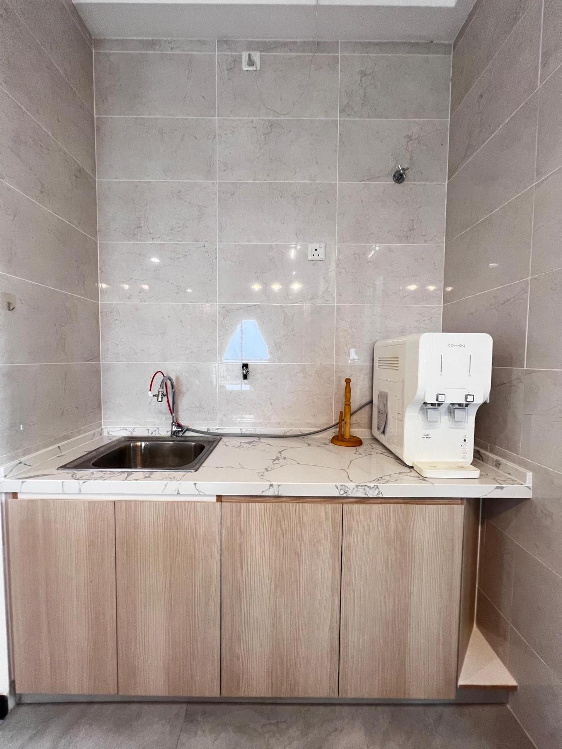 Three-Bedroom Premium Apartment with Balcony photo 2