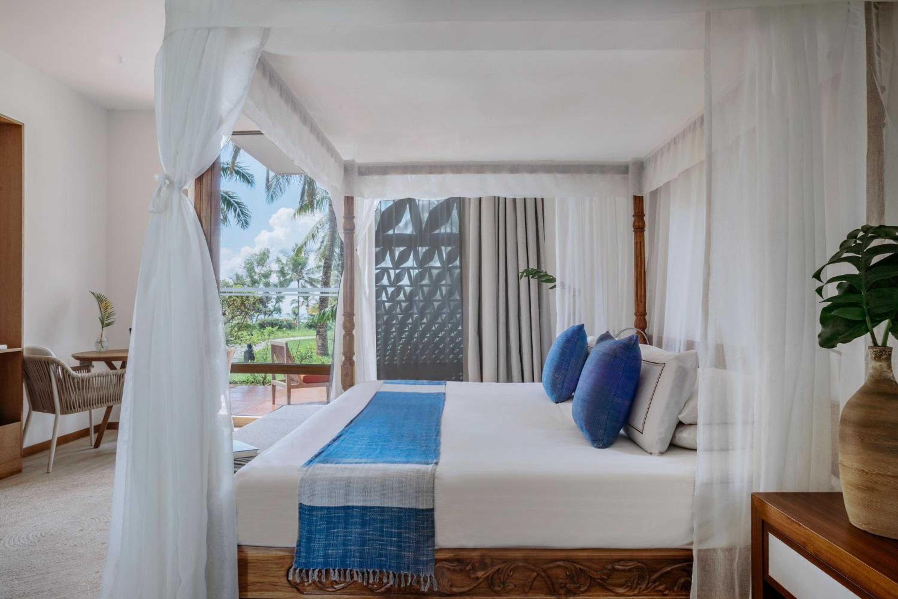 Premium Room with Garden - Photo 2