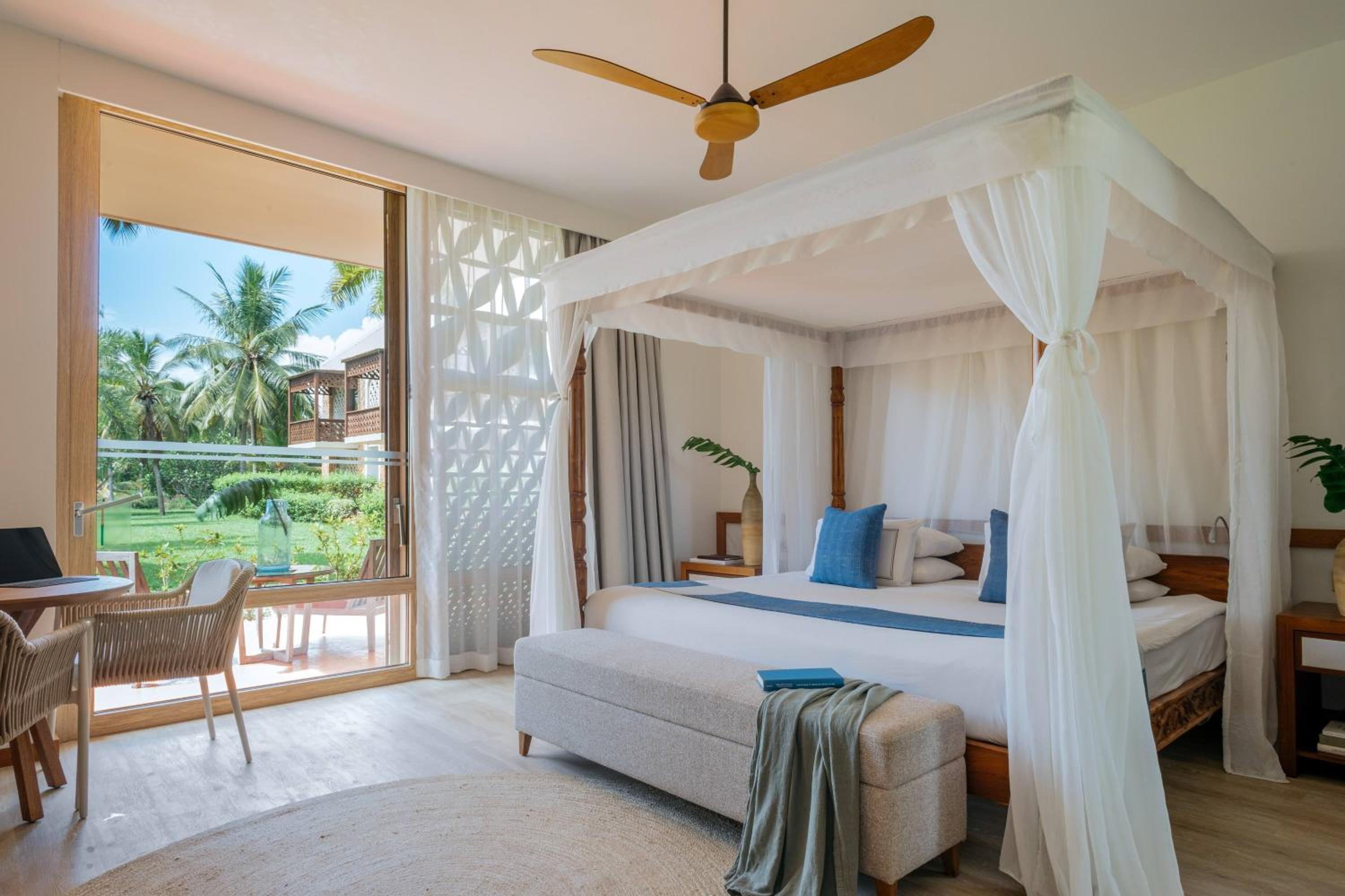 Premium Room with Garden - Photo 3
