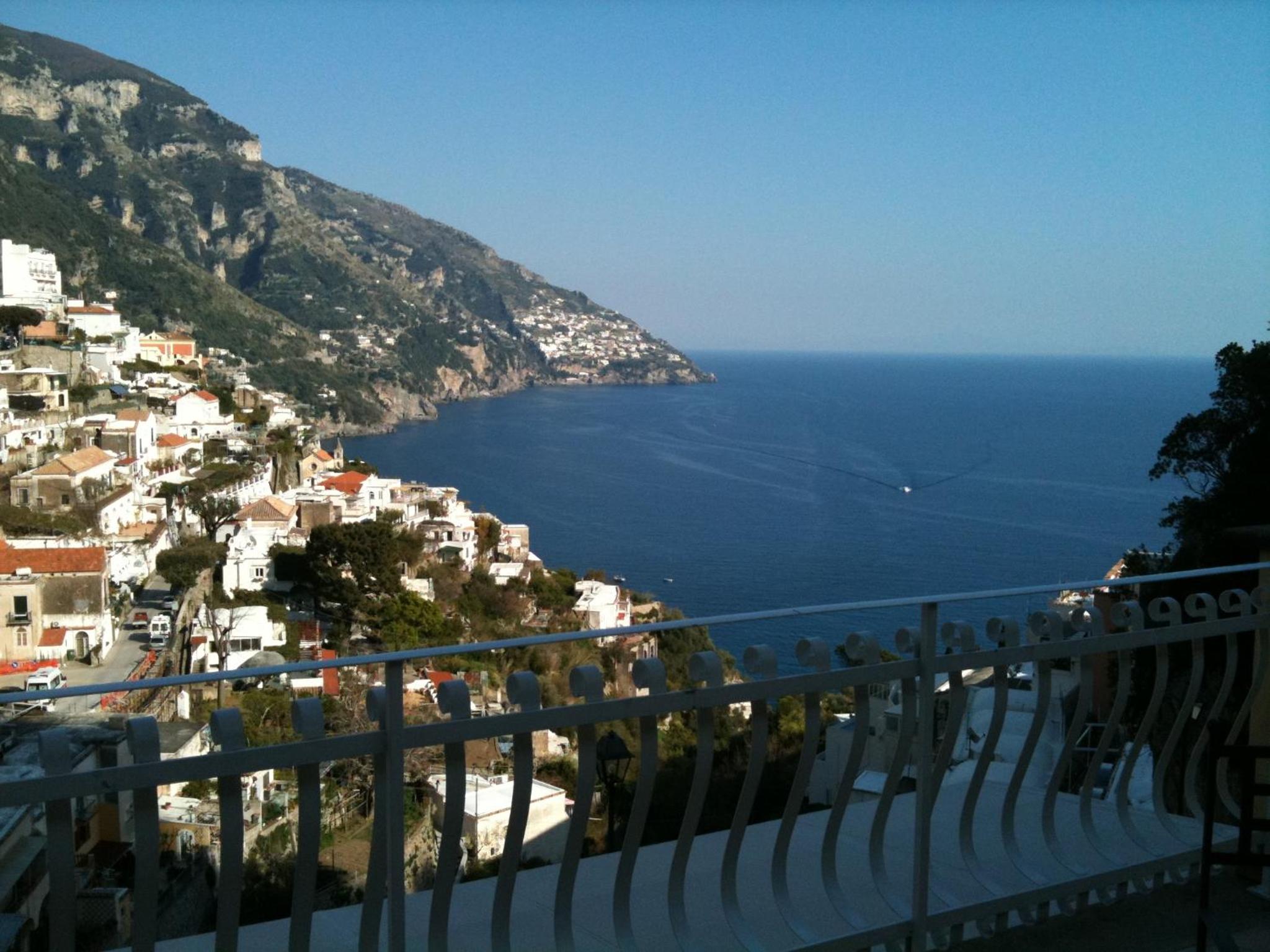 Deluxe Junior Suite with Sea View - Photo 2