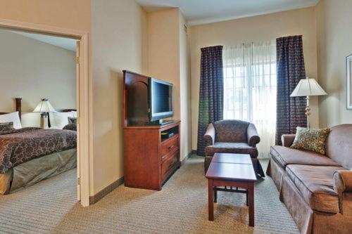 One-Bedroom Suite With Two Double Beds - Non-Smoking - Photo 5