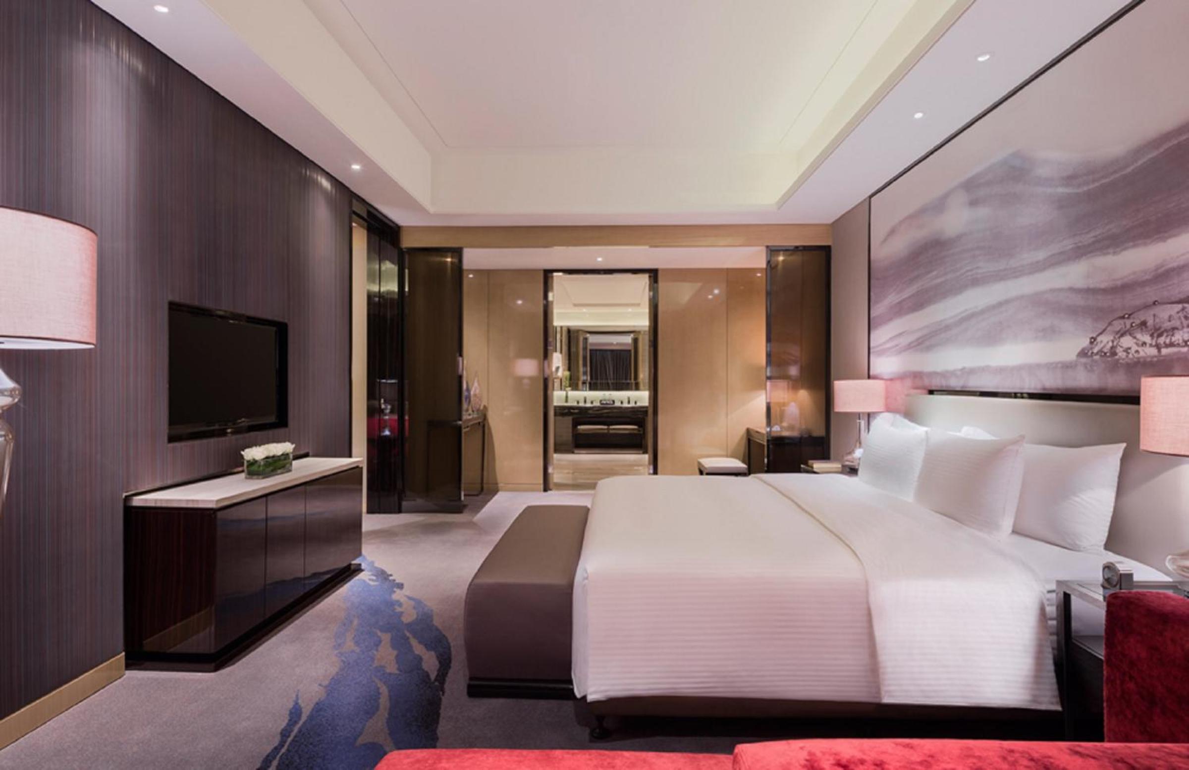 Deluxe Suite photo 2