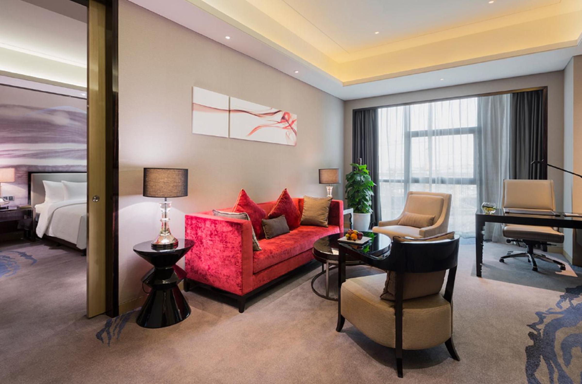 Deluxe Suite photo 3