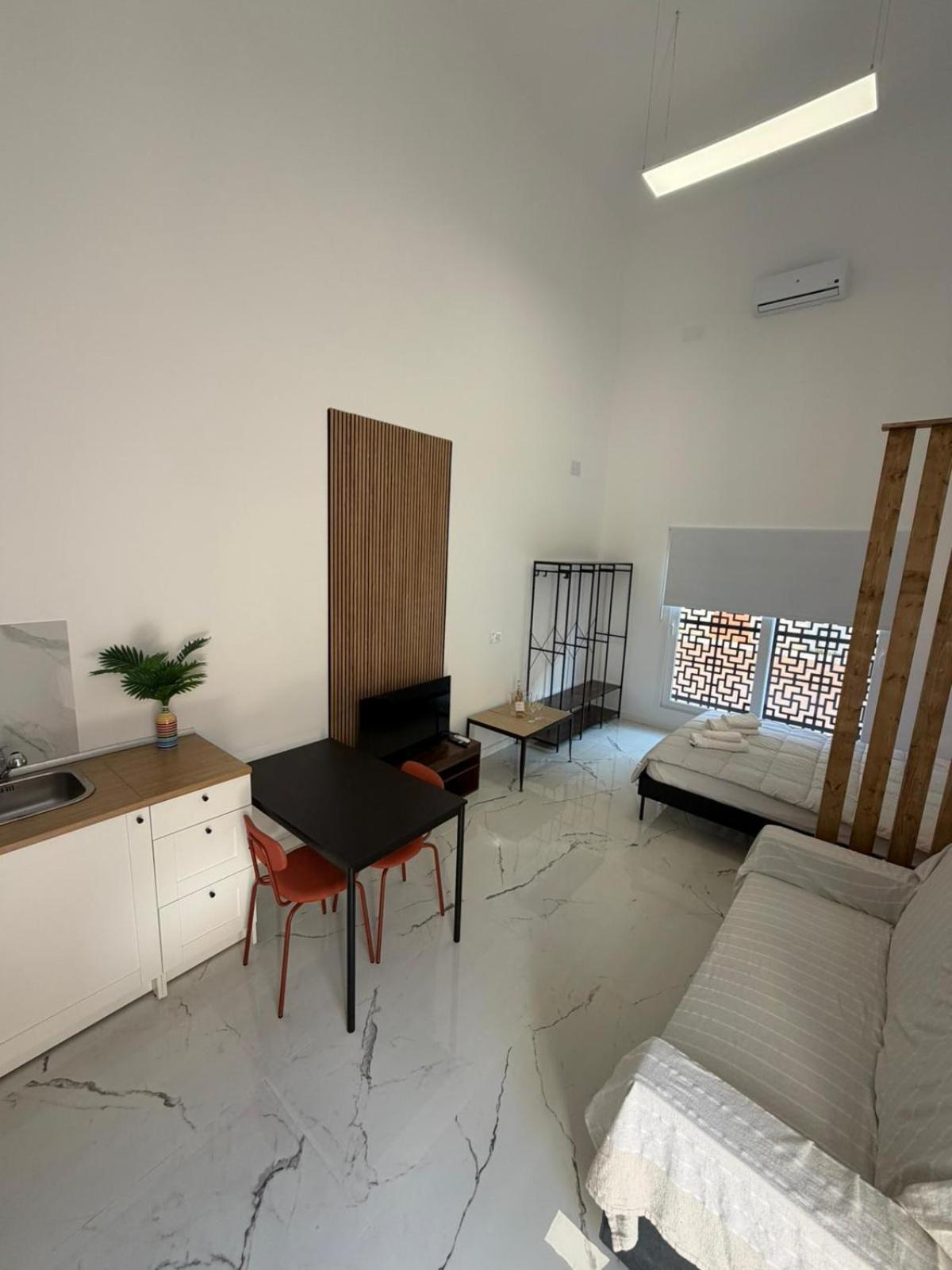 One-bedroom Loft Apartment