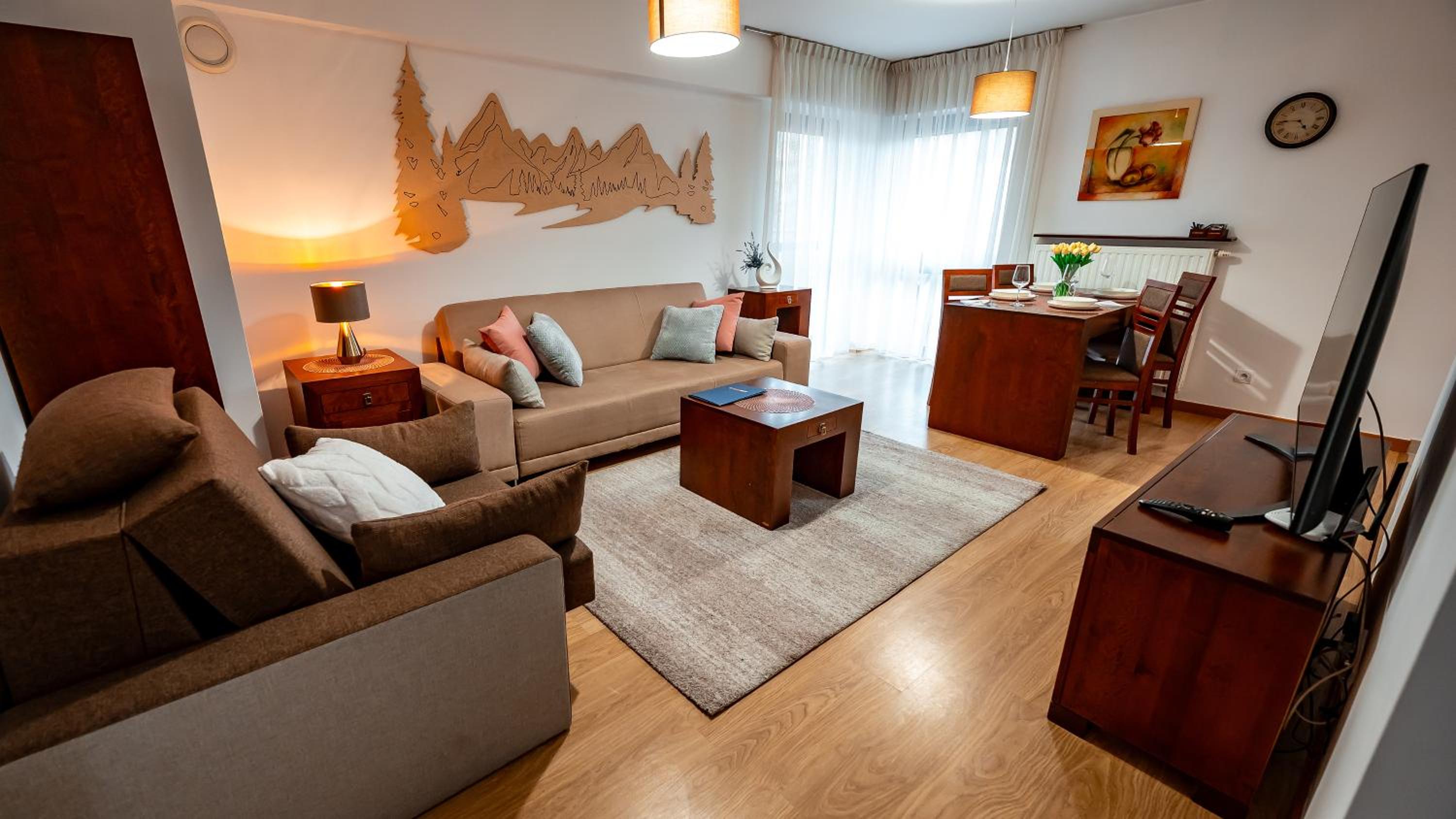 One-Bedroom Apartment photo 2