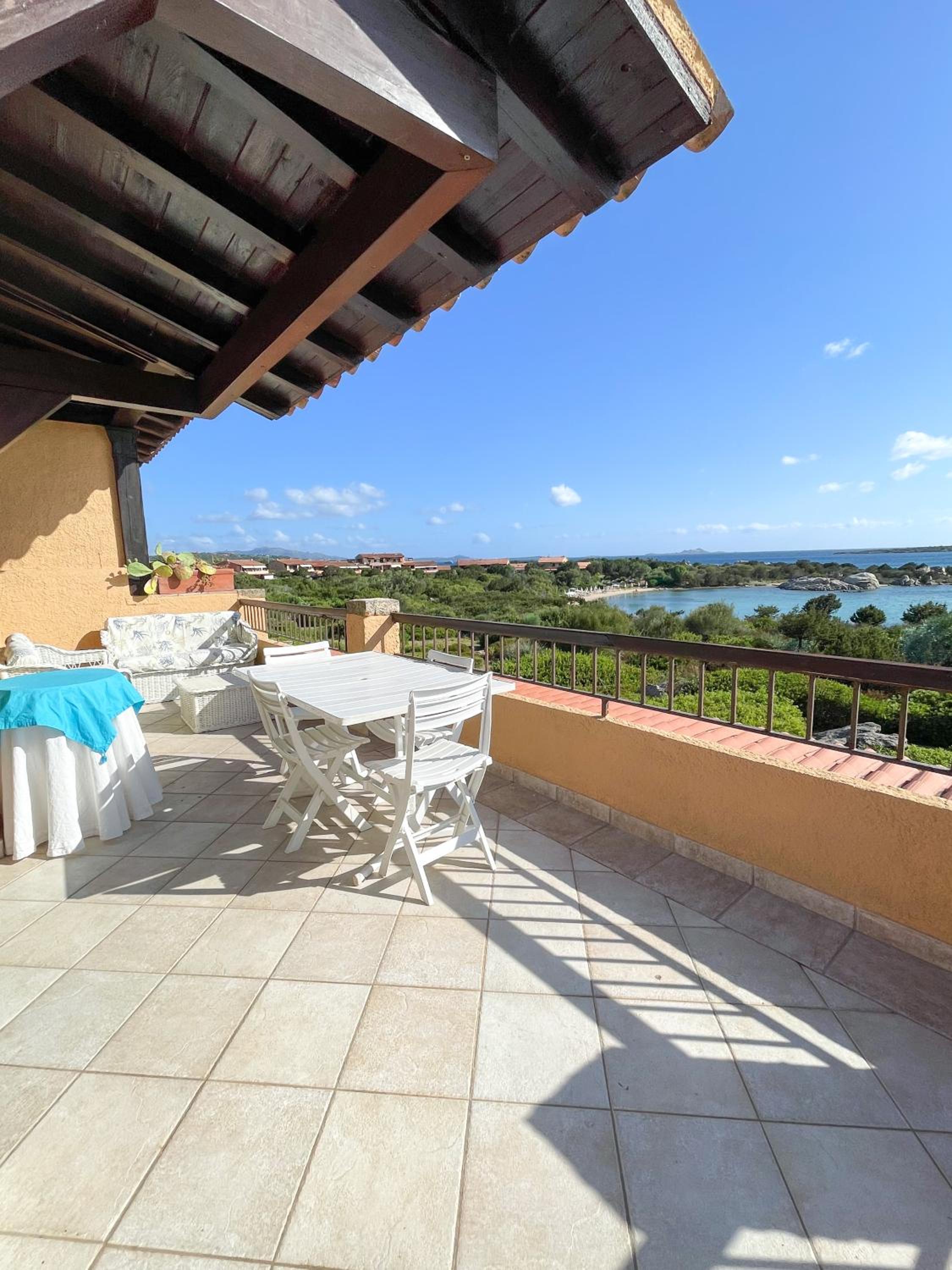 Two-Bedroom Apartment with Sea View photo 3