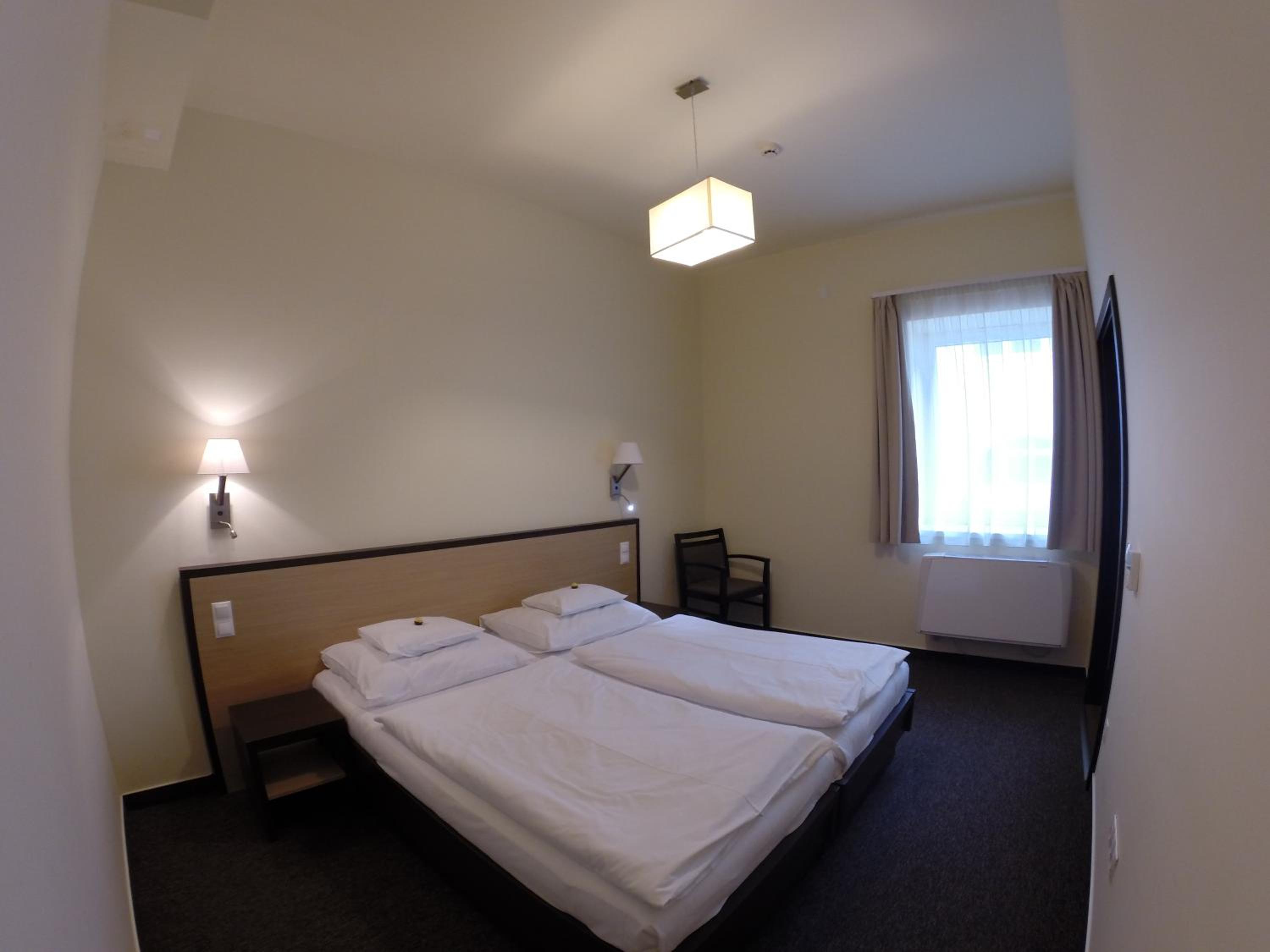 One-Bedroom Apartment - Photo 22