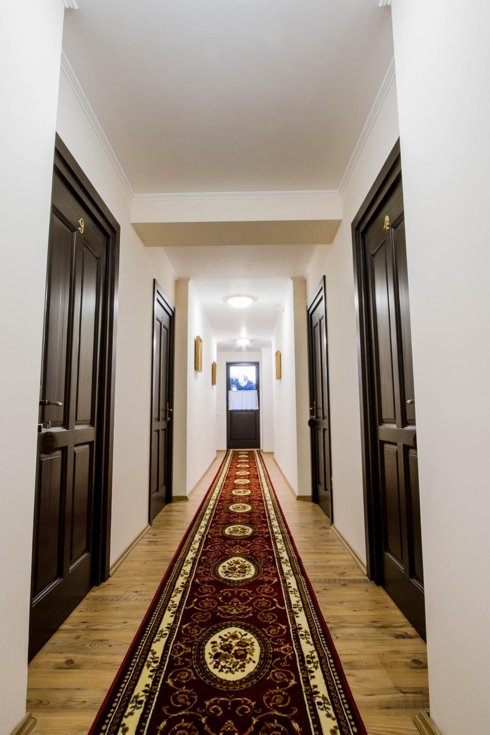 Double or Twin Room with Balcony - Photo 6