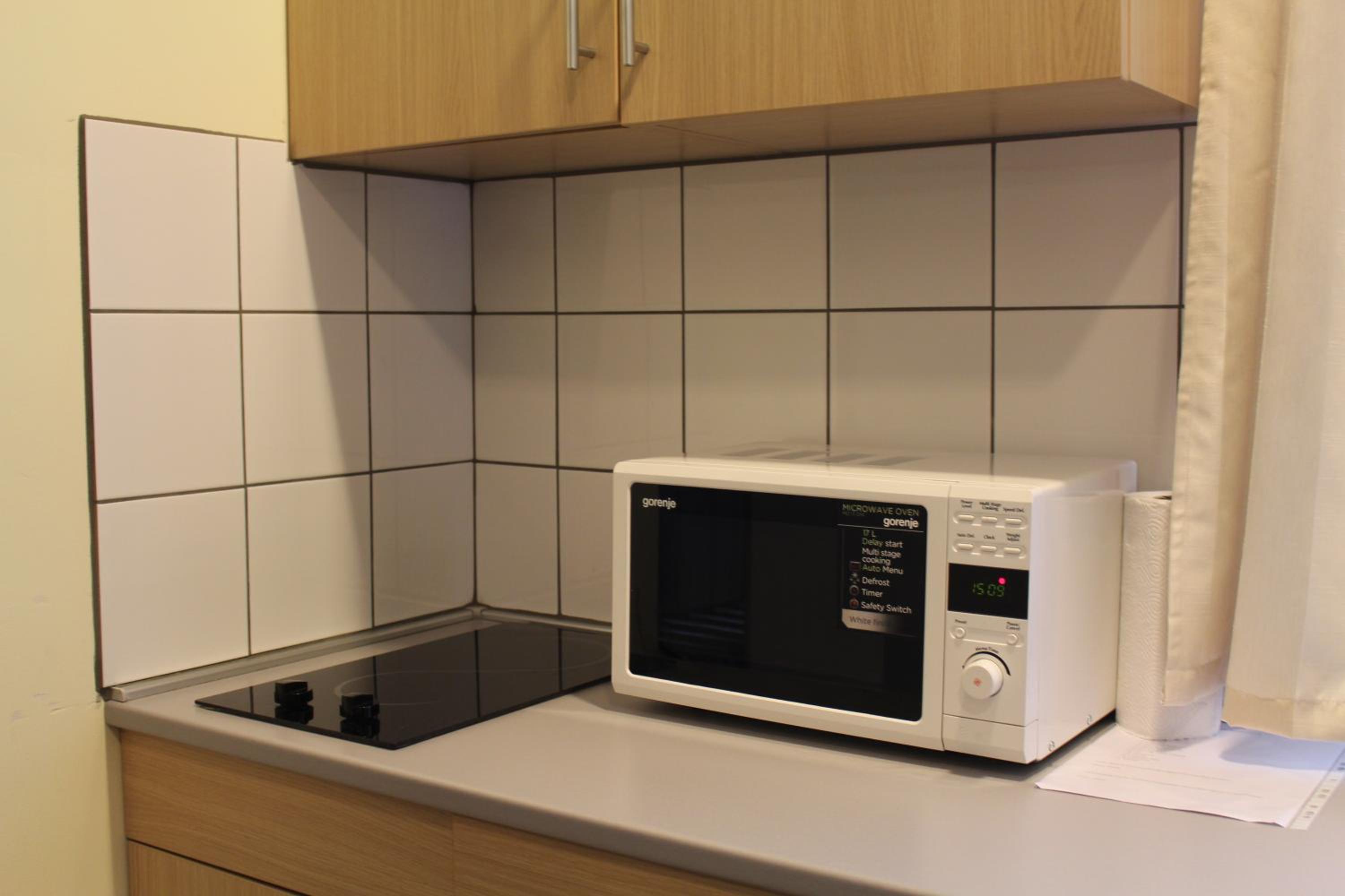 One-Bedroom Apartment - Photo 6